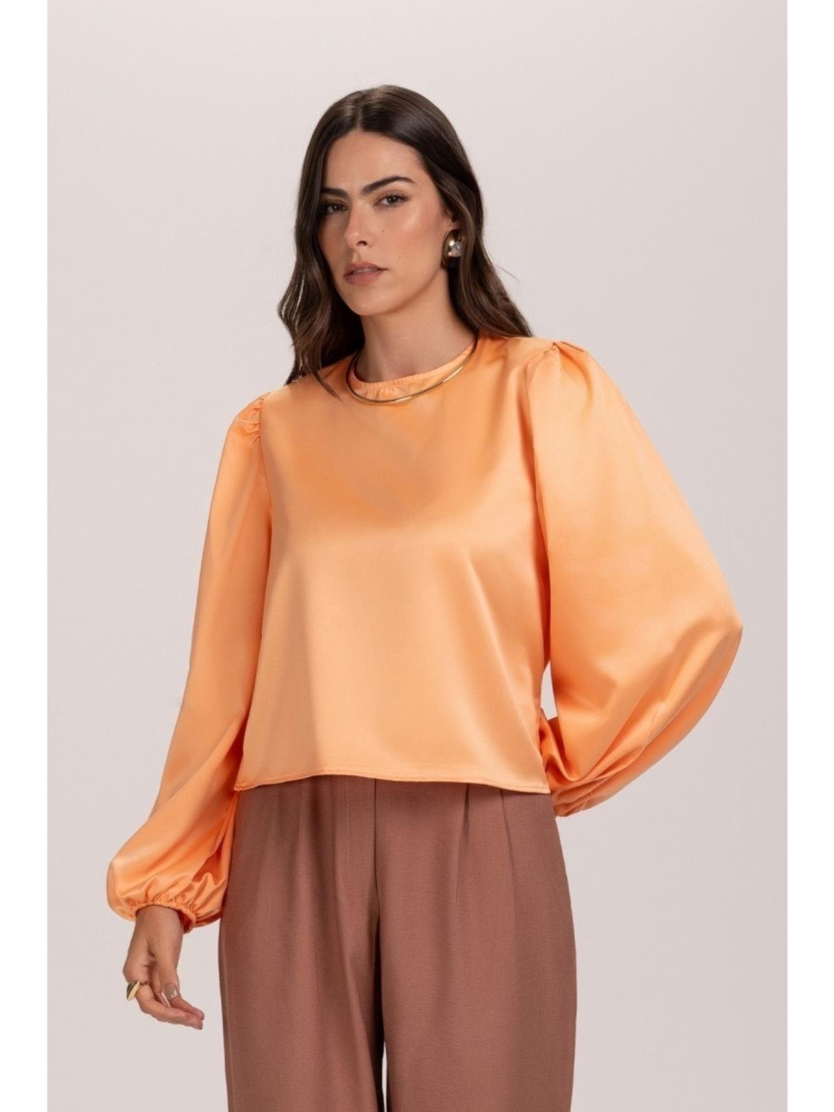 Vista 2 Camisa Feminina De Cetim Manga Bufante Casual Elegante TEODORO CAMISARIA laranja TEODORO CAMISARIA laranja