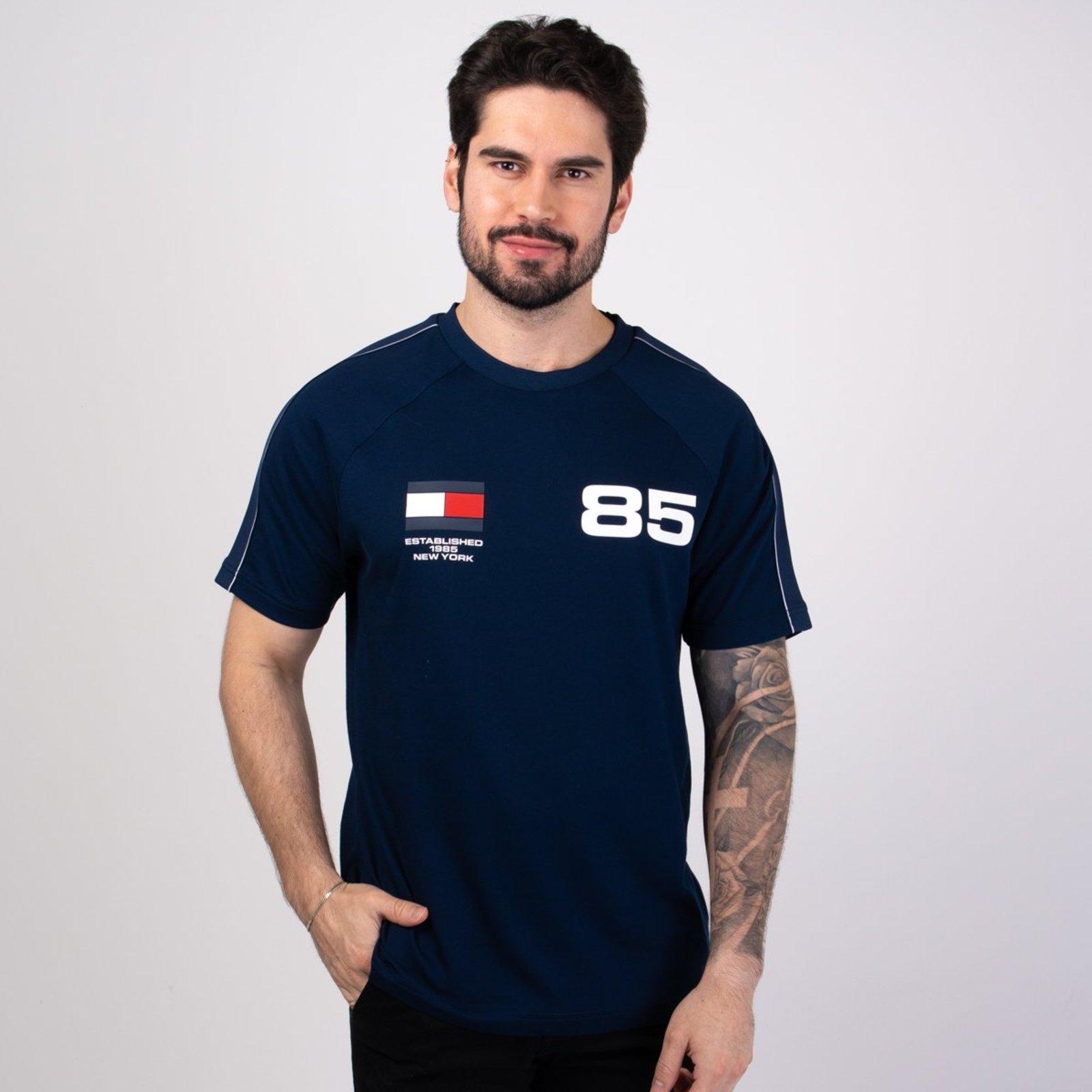 Camiseta Tommy Hilfiger World Cup Azul Marinho