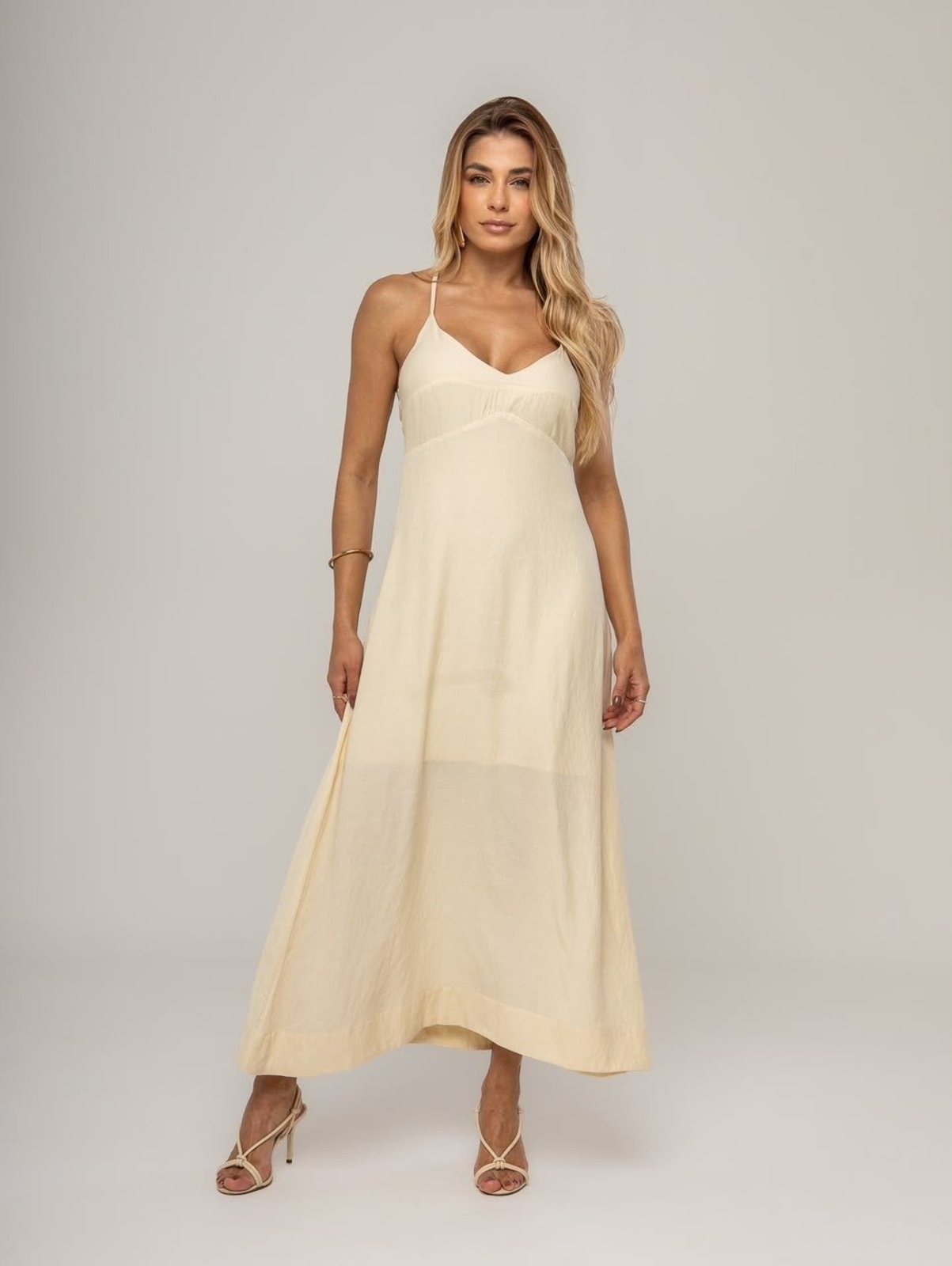 Vestido Midi Feminino Manteiga em Viscose Fluido Forrado com Alças Ajustáveis e Zíper