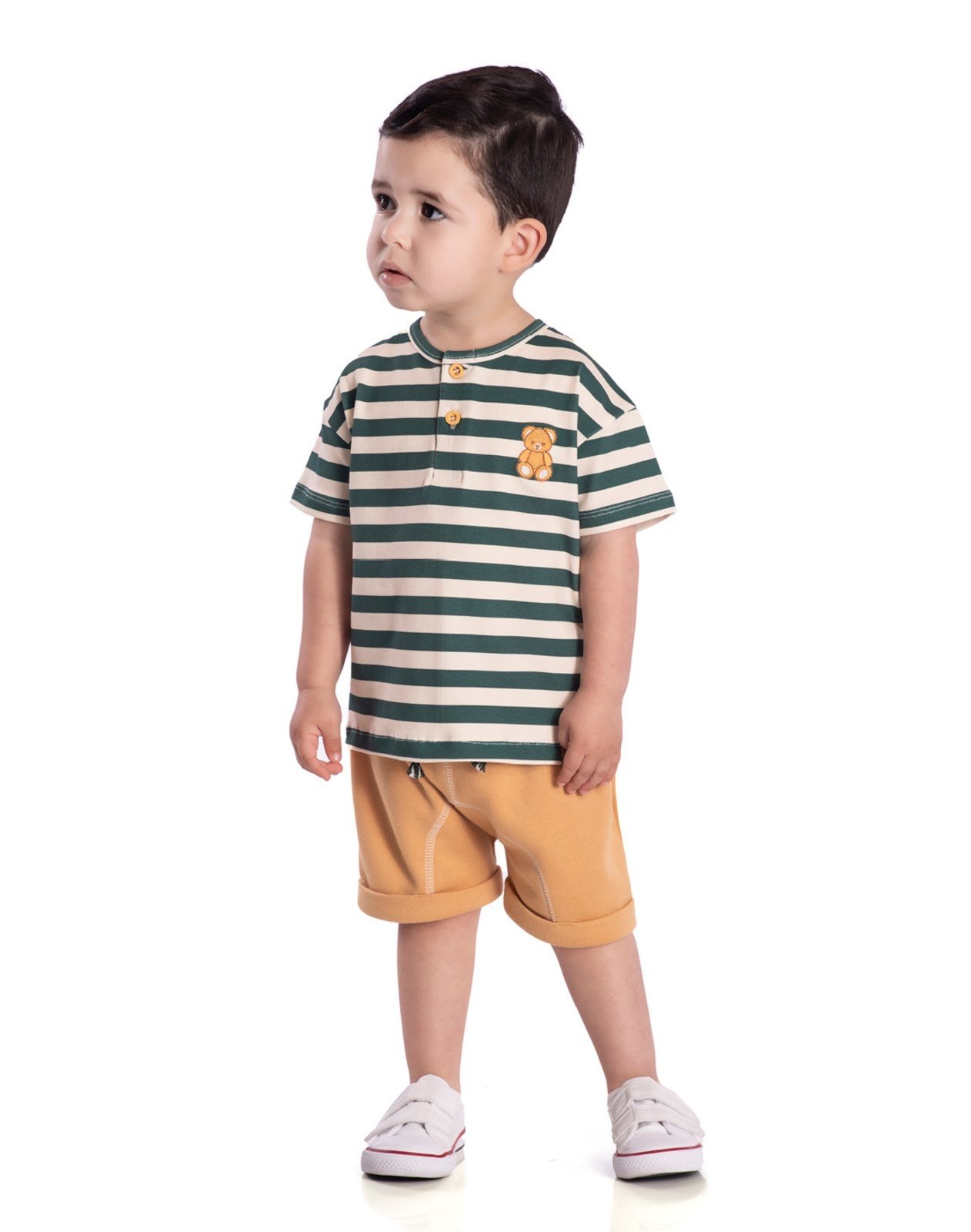 Infantil - Conj. camiseta listrada verde + bermuda saruel caramelo