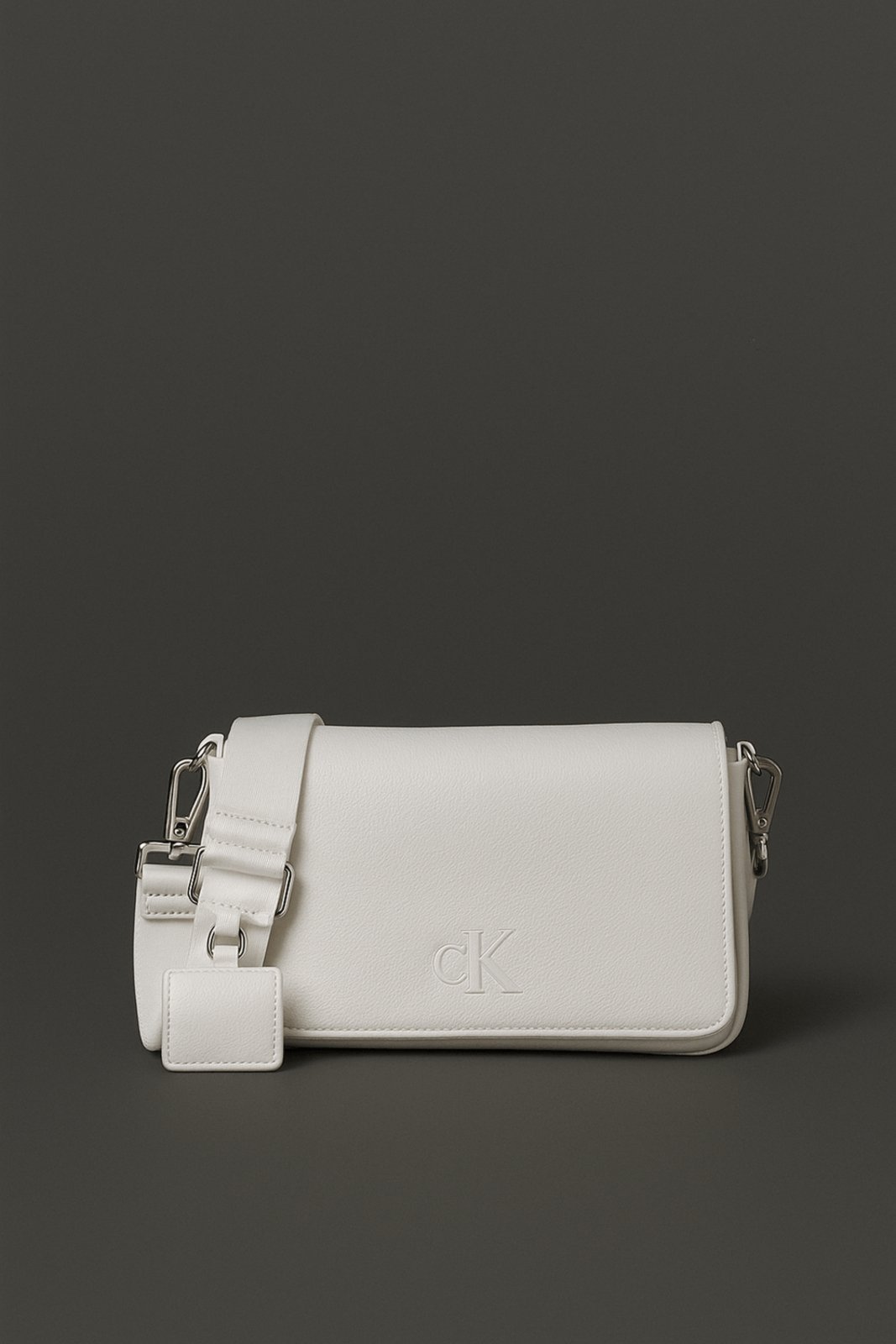 Bolsa Média Feminina Chaveiro Calvin Klein Jeans – Off White Calvin Klein Jeans