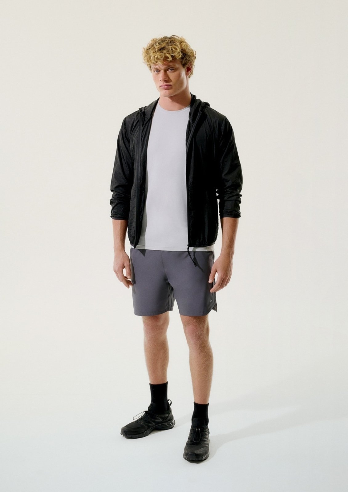 Vista 2 Bermuda Esportiva Masculina Com Cordão Hering preto preto
