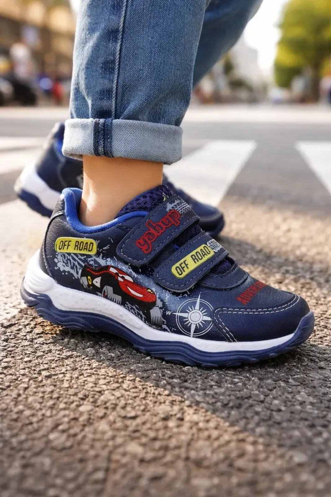 Infantil - Tênis Masculino Yahup Menino Com Luzinha Led Casual Personagem Animado Azul Marinho