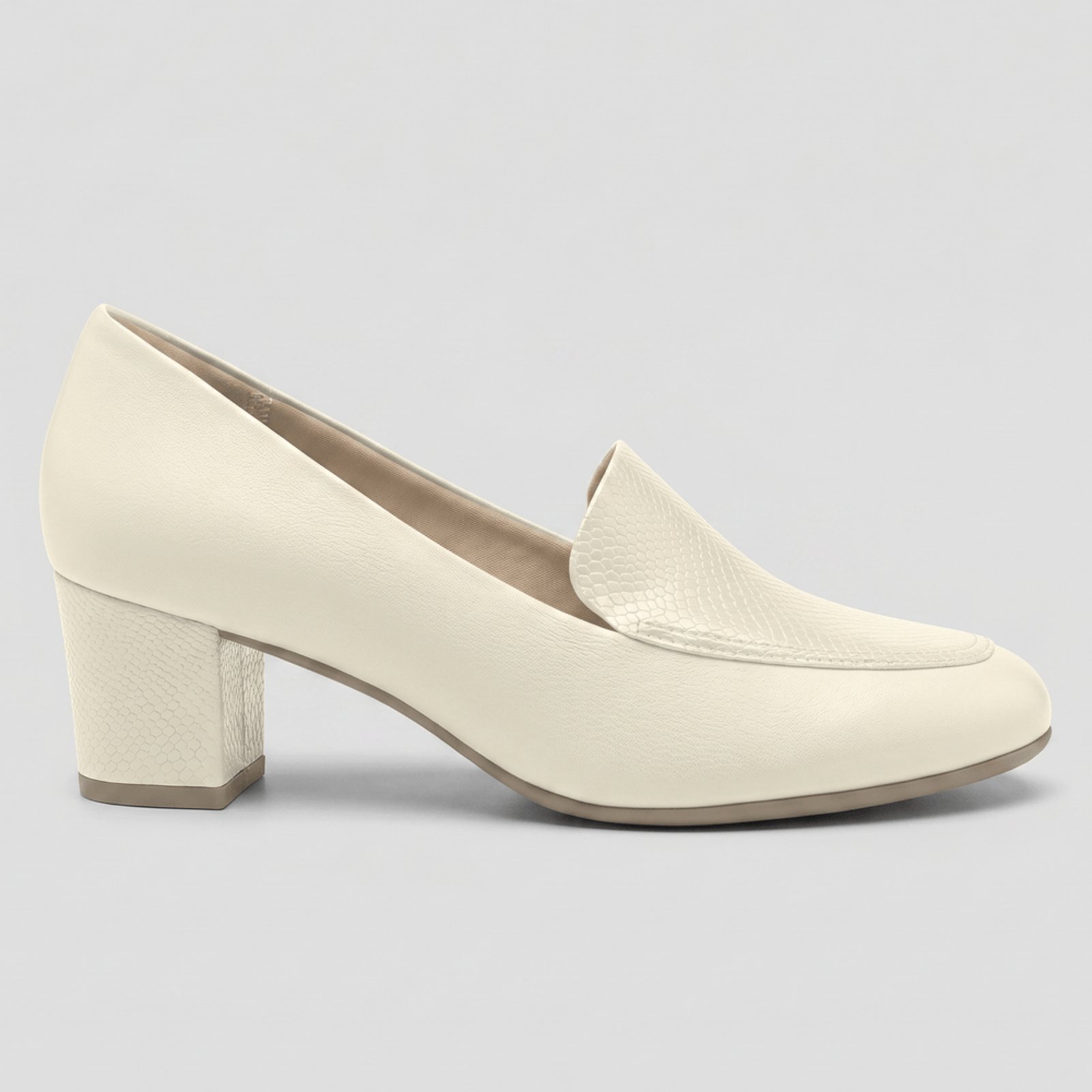 Loafer Laura Salto Médio Off White