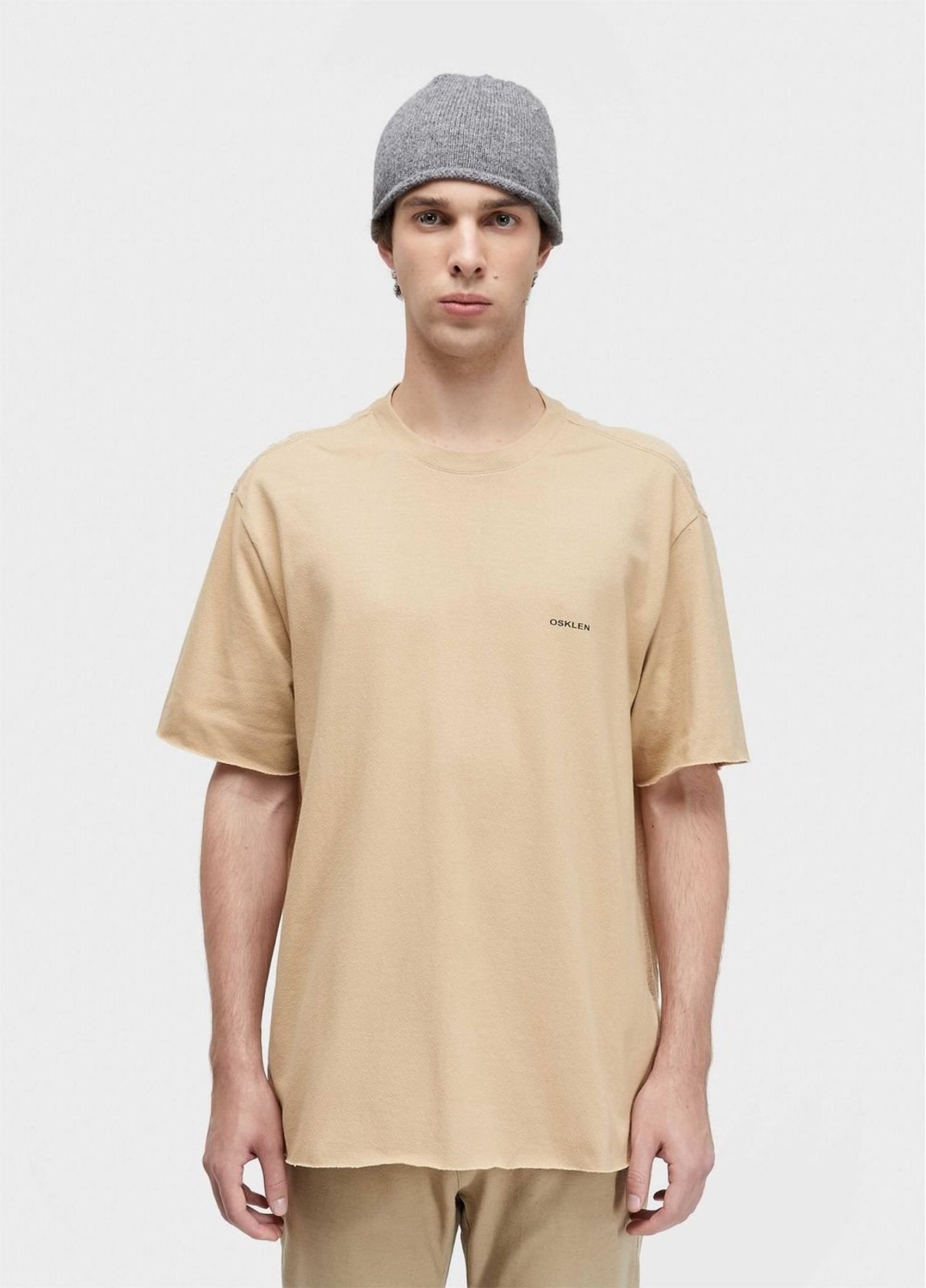 T-shirt over rustic butterfly OSKLEN