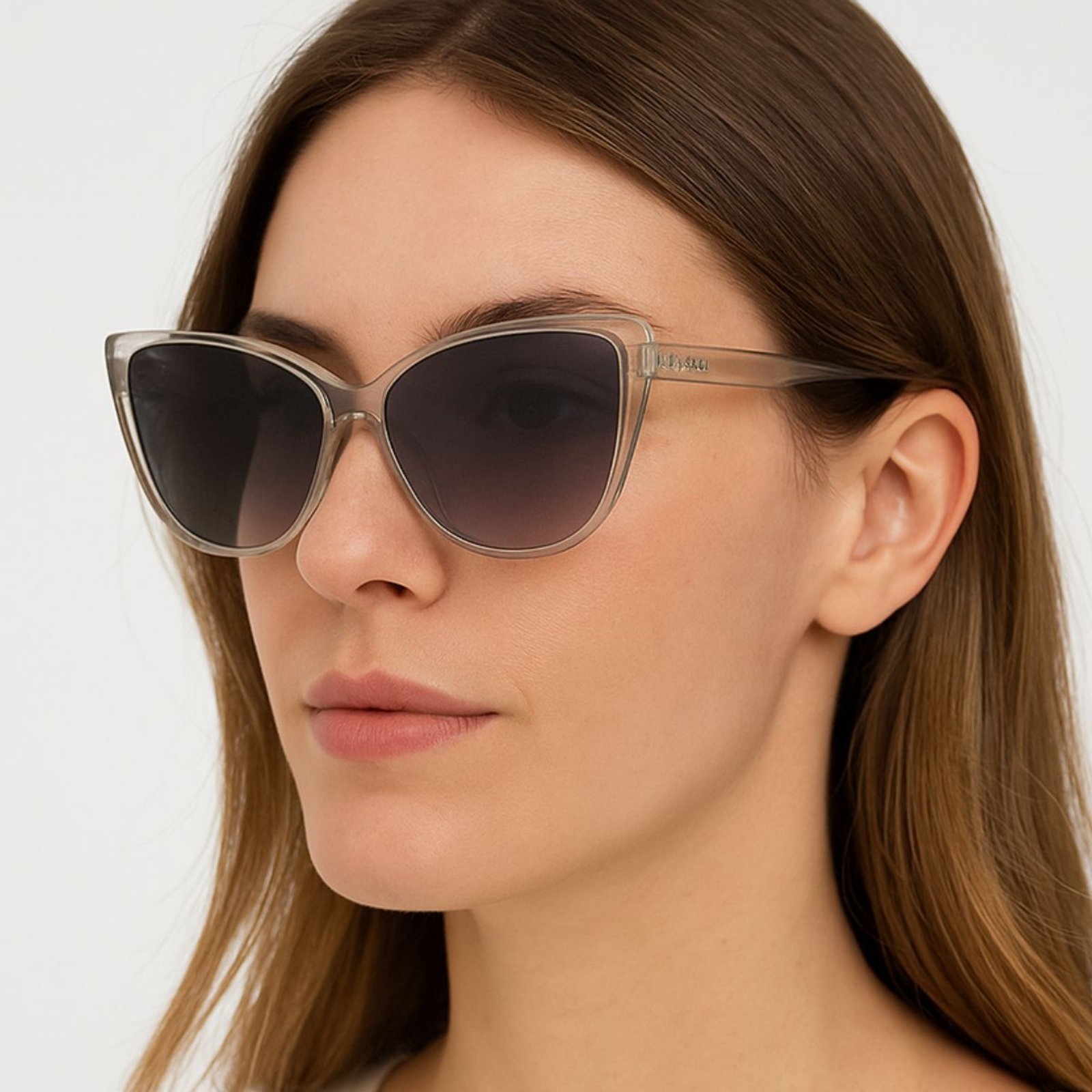 Óculos de Sol Vih Triny Feminino com Lente Cinza Degradê Elegância e Proteção UV