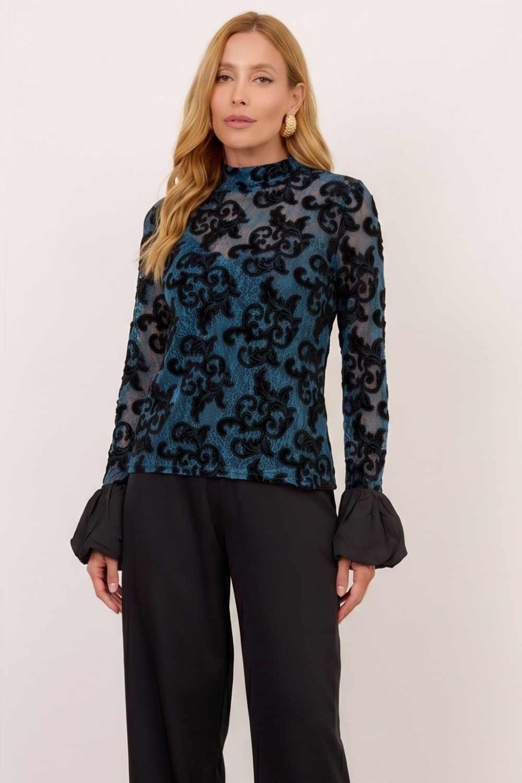 Blusa Vanibele Renda Azul Pétroleo