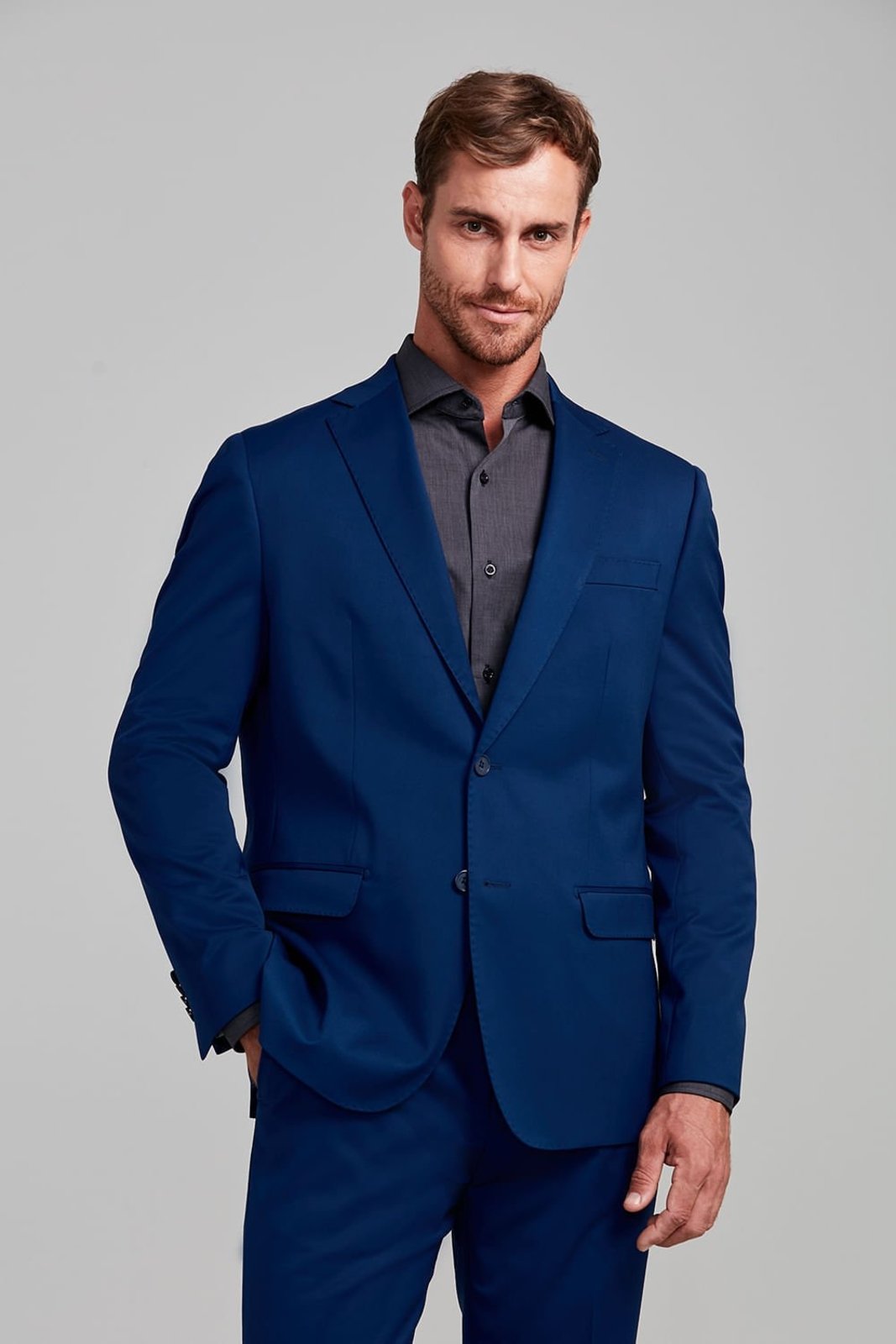 Vista 2 HIGHSTIL Terno Slim Fit PV Liso Royal azul HIGHSTIL azul