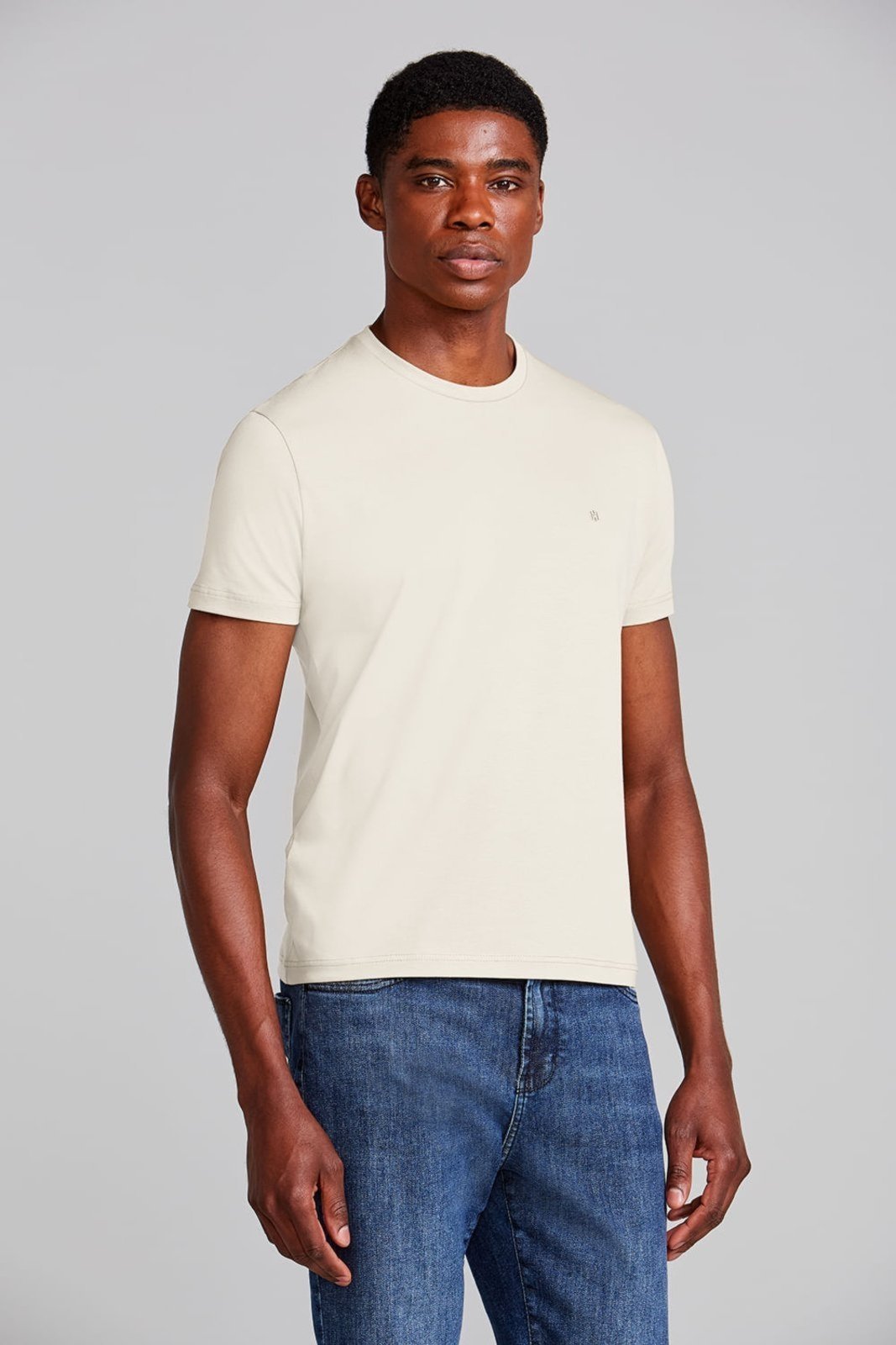 HIGHSTIL Camiseta Manga Curta Malha Básica Slim Fit - Creme