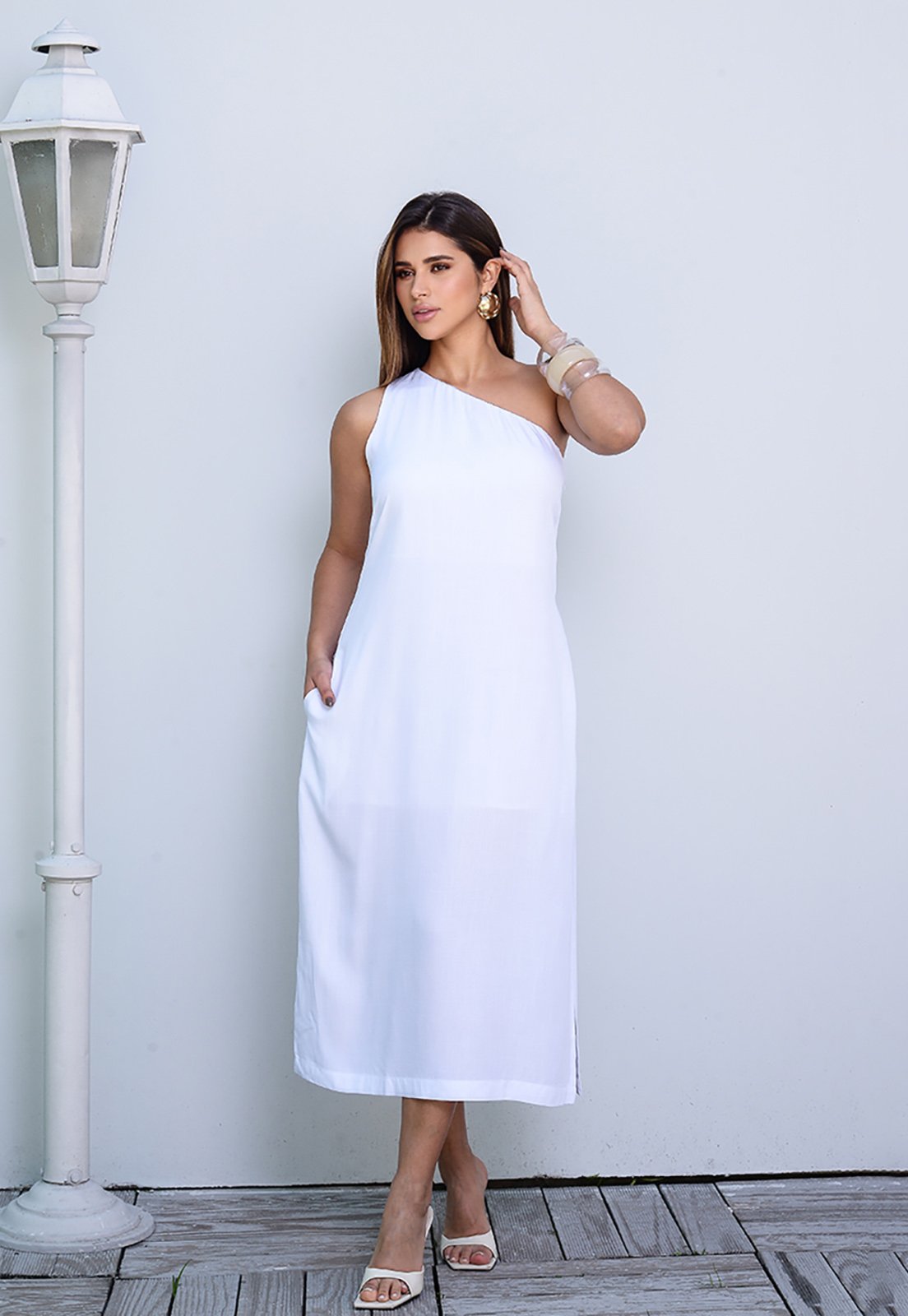 Vestido Midi Ombro Só BBonnie Leticia Branco