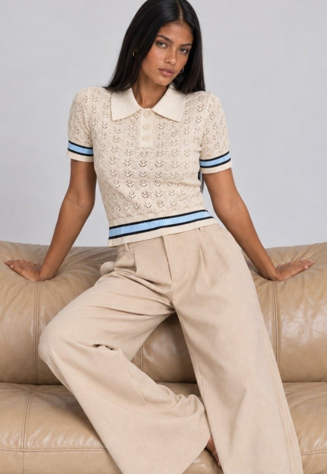 Blusa Tricot Gola Polo com Textura e Barra Listrada Salvatore Bege