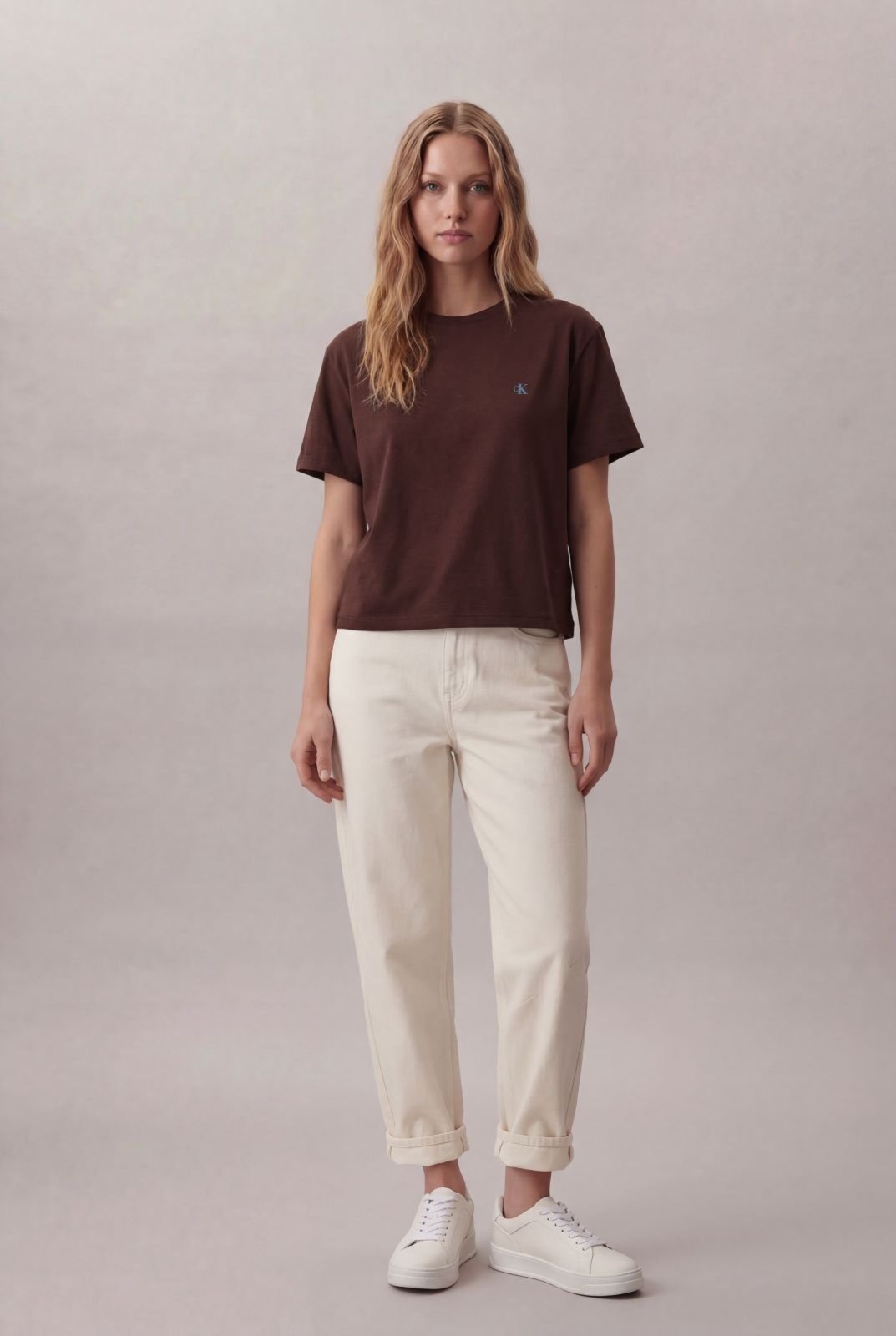 Camiseta Calvin Klein Jeans Feminino Viscolycra - Marrom Calvin Klein Jeans