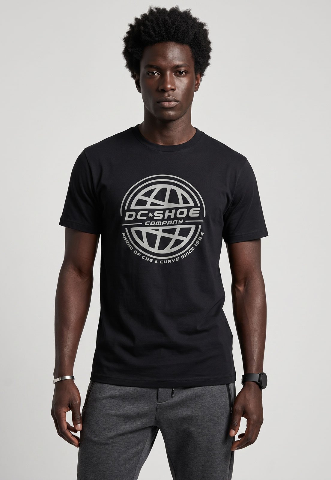 Camiseta Masculina DC Shoes Ahead of the Curve Preta