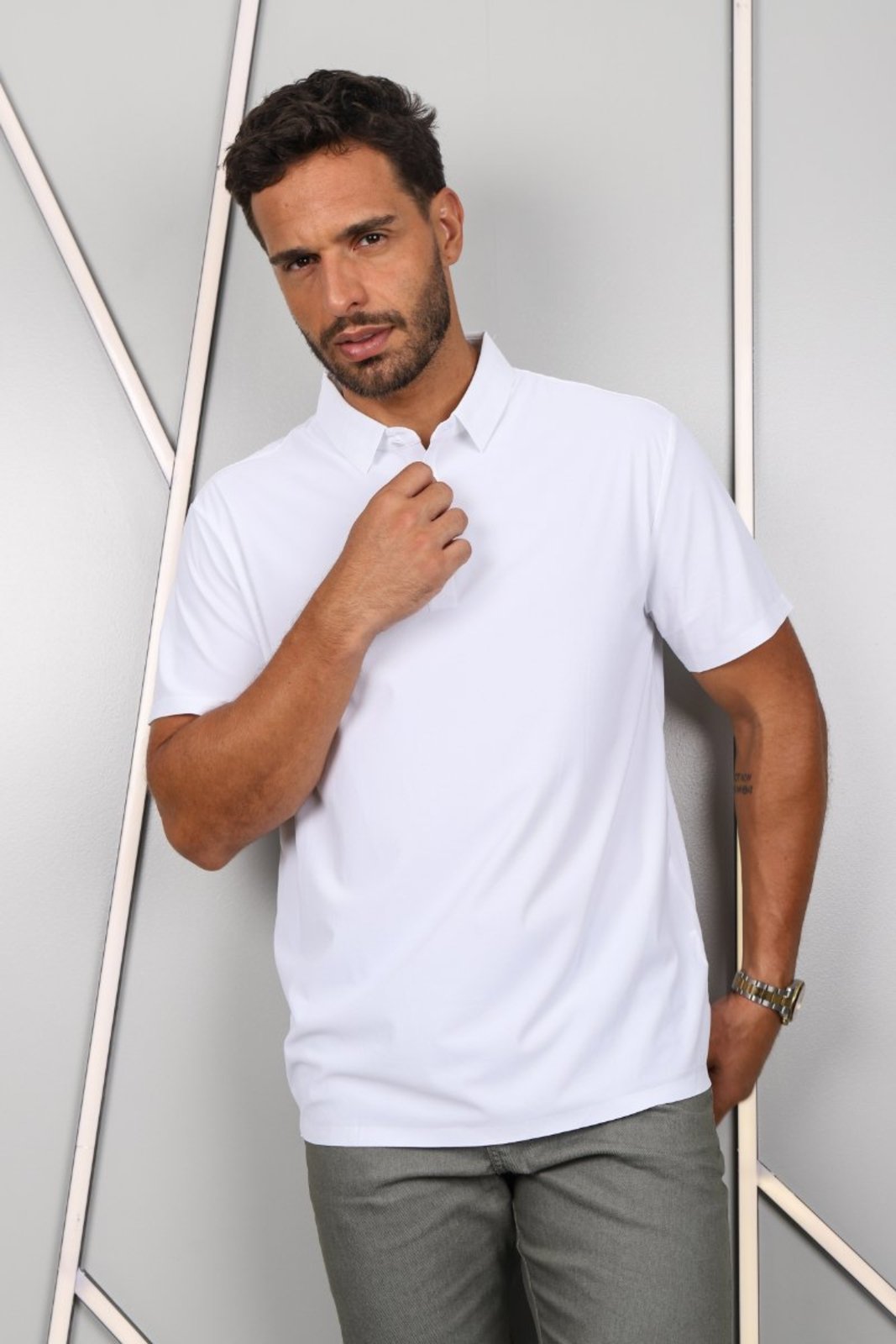 Camisa Polo Masculina Slim Poliamida Elástica Toque Gelado Manga Curta Costura a Laser