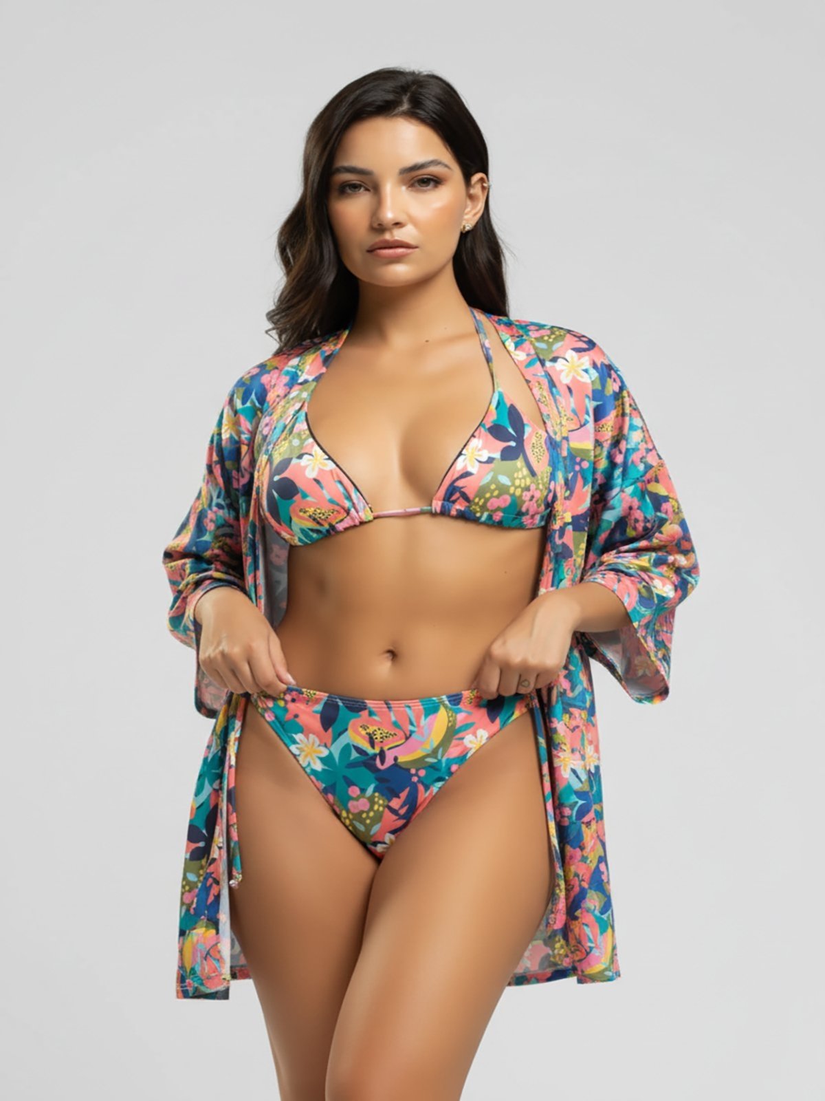 Combo Vicbela Biquini Cortininha Calcinha Comum Estampado + Saida de Praia Kimono Curto Manga Longa Proteção UV Moda Praia Feminina Verão