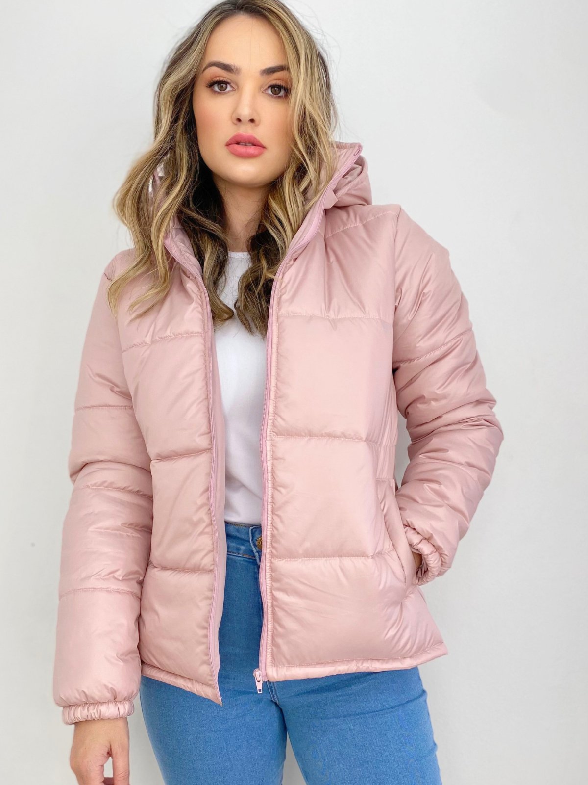 Jaqueta Puffer Longa Rosê Com Capuz Removível