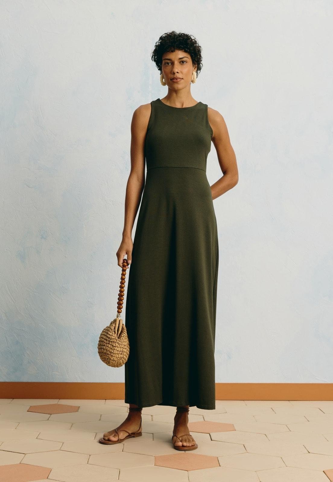 Vestido Midi Liso Costas Cruzadas Verde