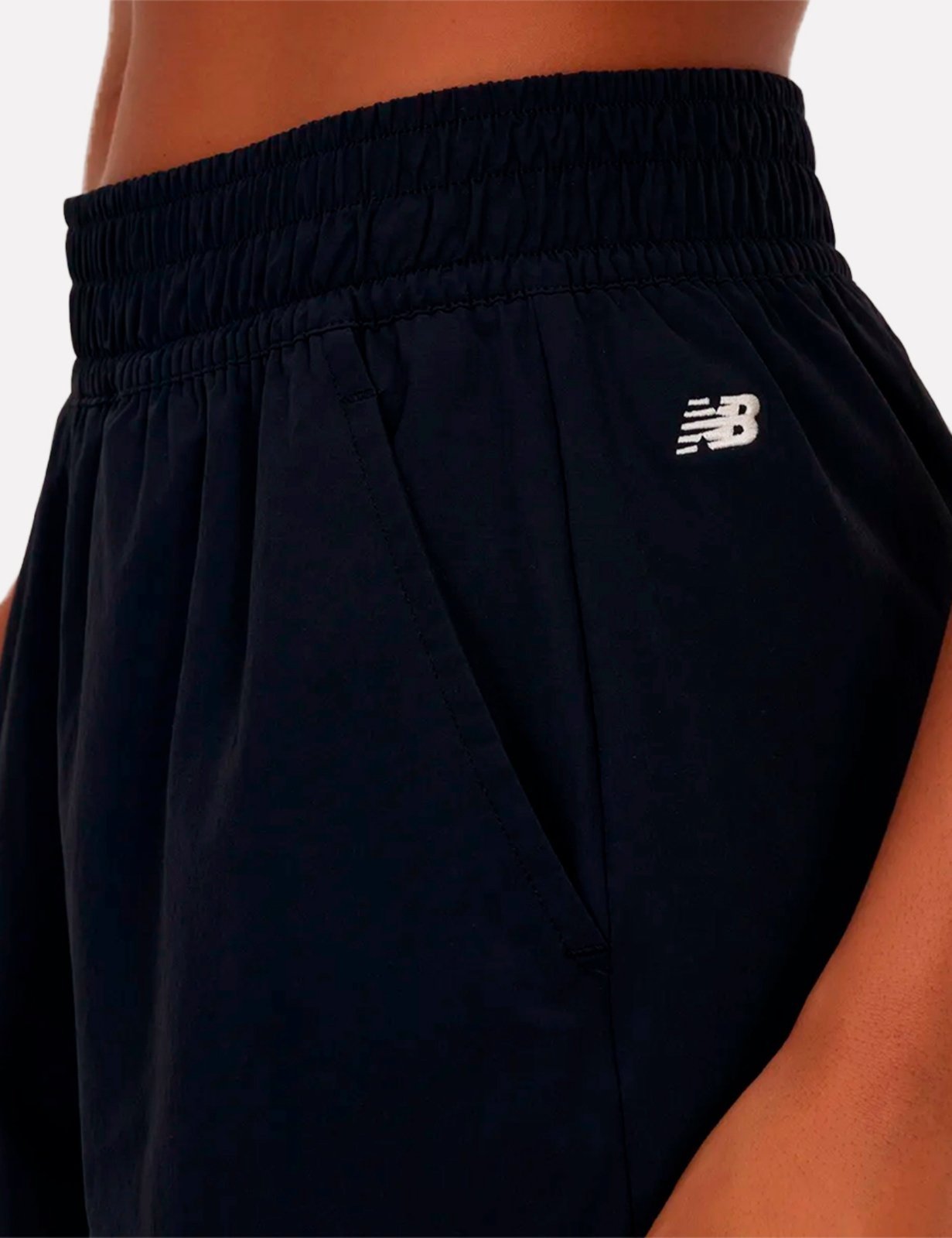 Vista 3 Short New Balance Feminino Regular Trend Small Logo preto New Balance preto