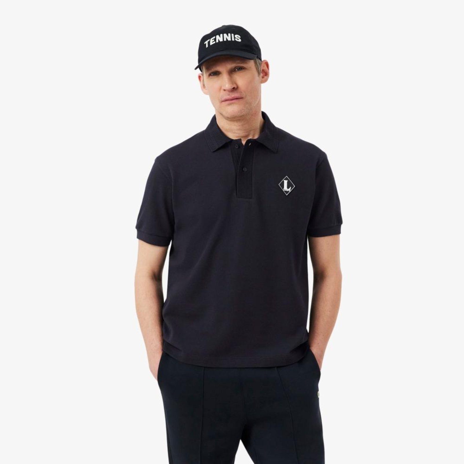 Polo de Modelagem Clássica com Distintivo — Fabricada na França Preto