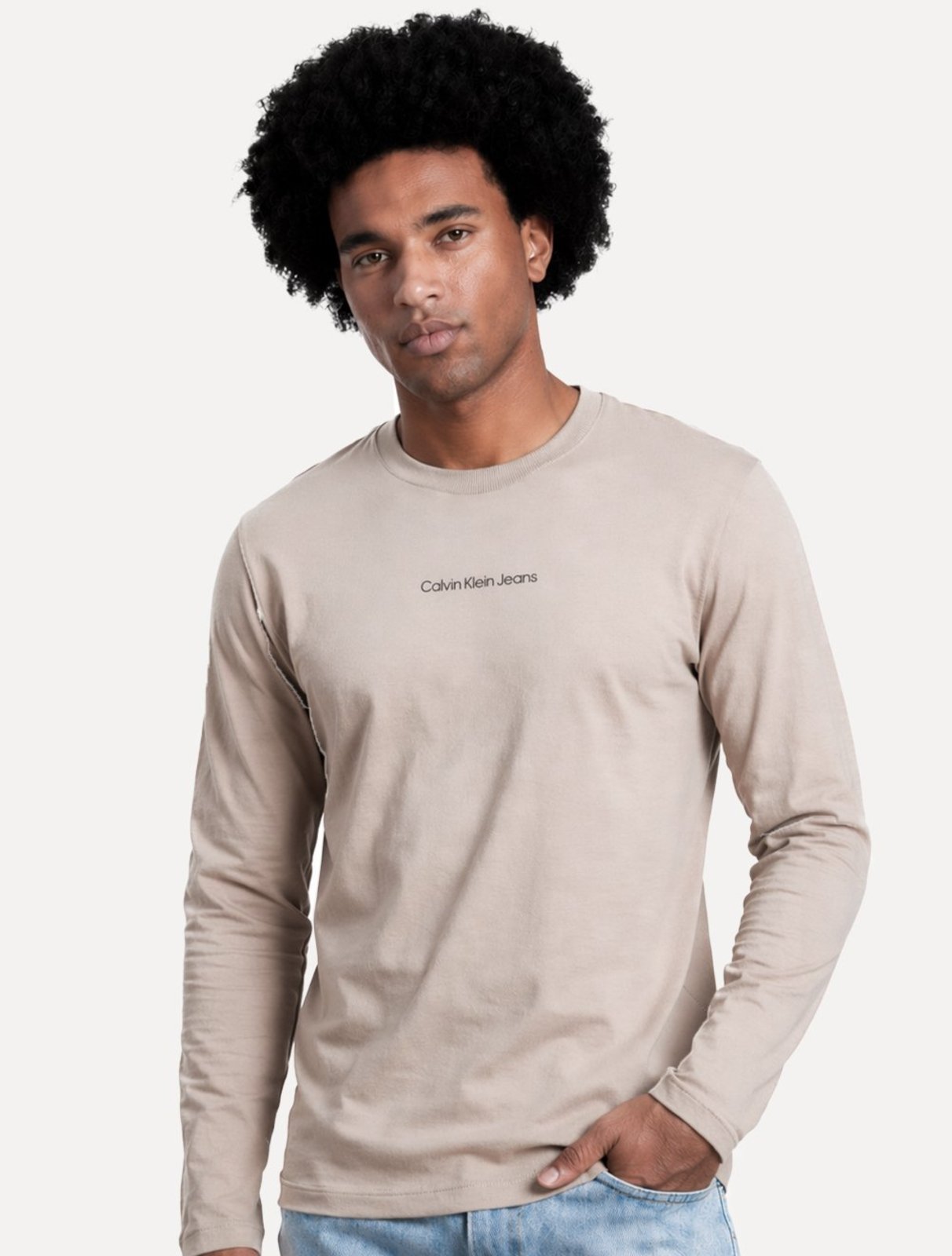 Camiseta Calvin Klein Jeans Masculina Manga Longa Institutional Cáqui Claro