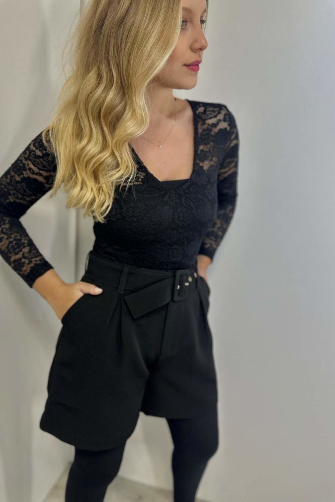 Bermuda Vanibele Alfaiataria Preto