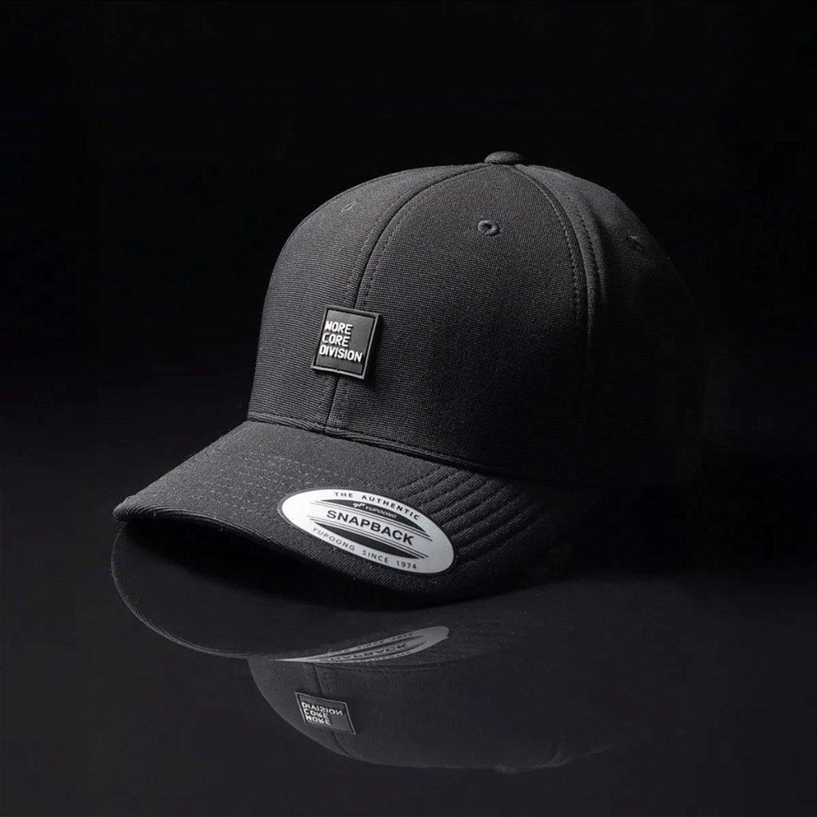 Boné MCD Aba Curva More Core Snapback Flexfit WT25 Preto