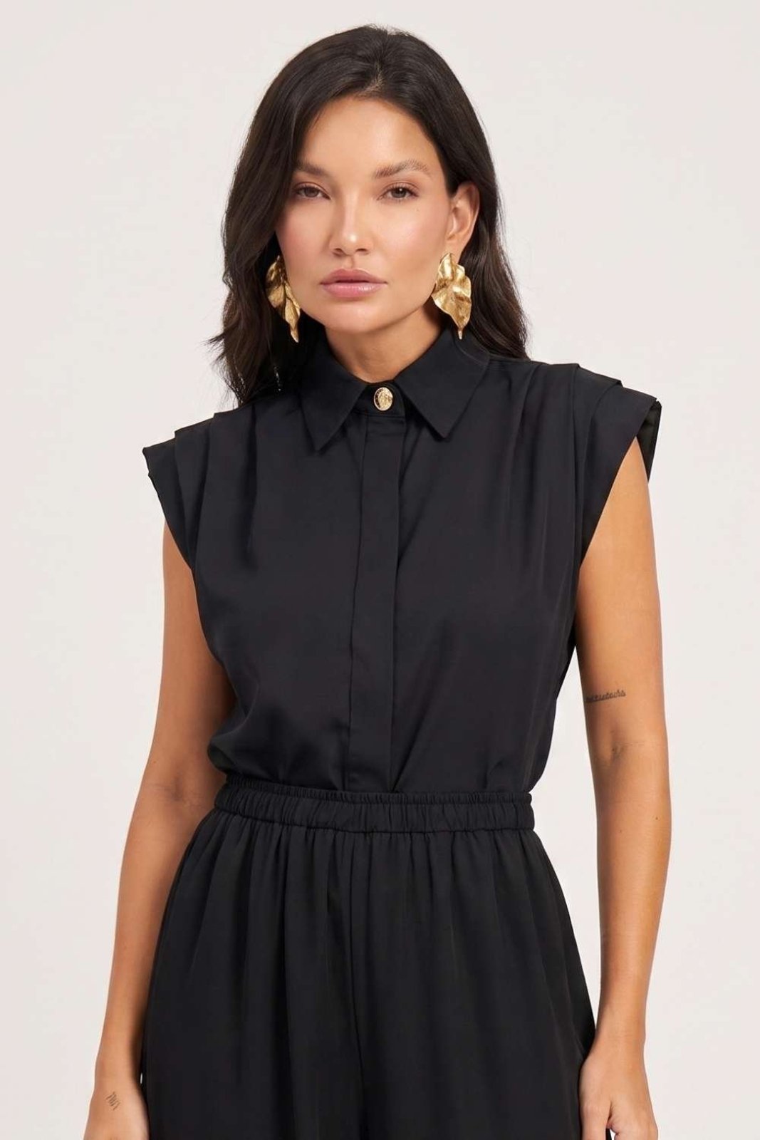 Camisa Vanibele Acetinada Preta