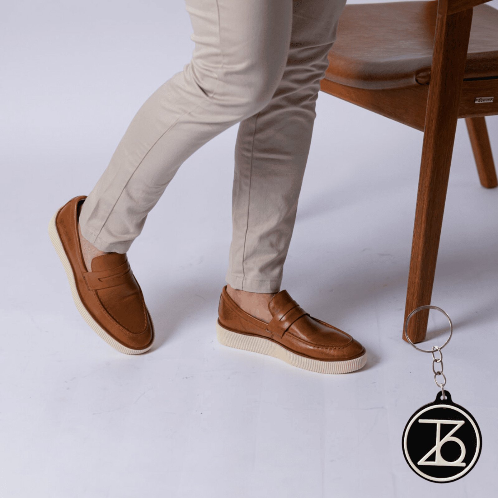 Sapato Social Mocassim Masculino Couro Legítimo Conforto Elegância + Brinde Chaveiro Thézb