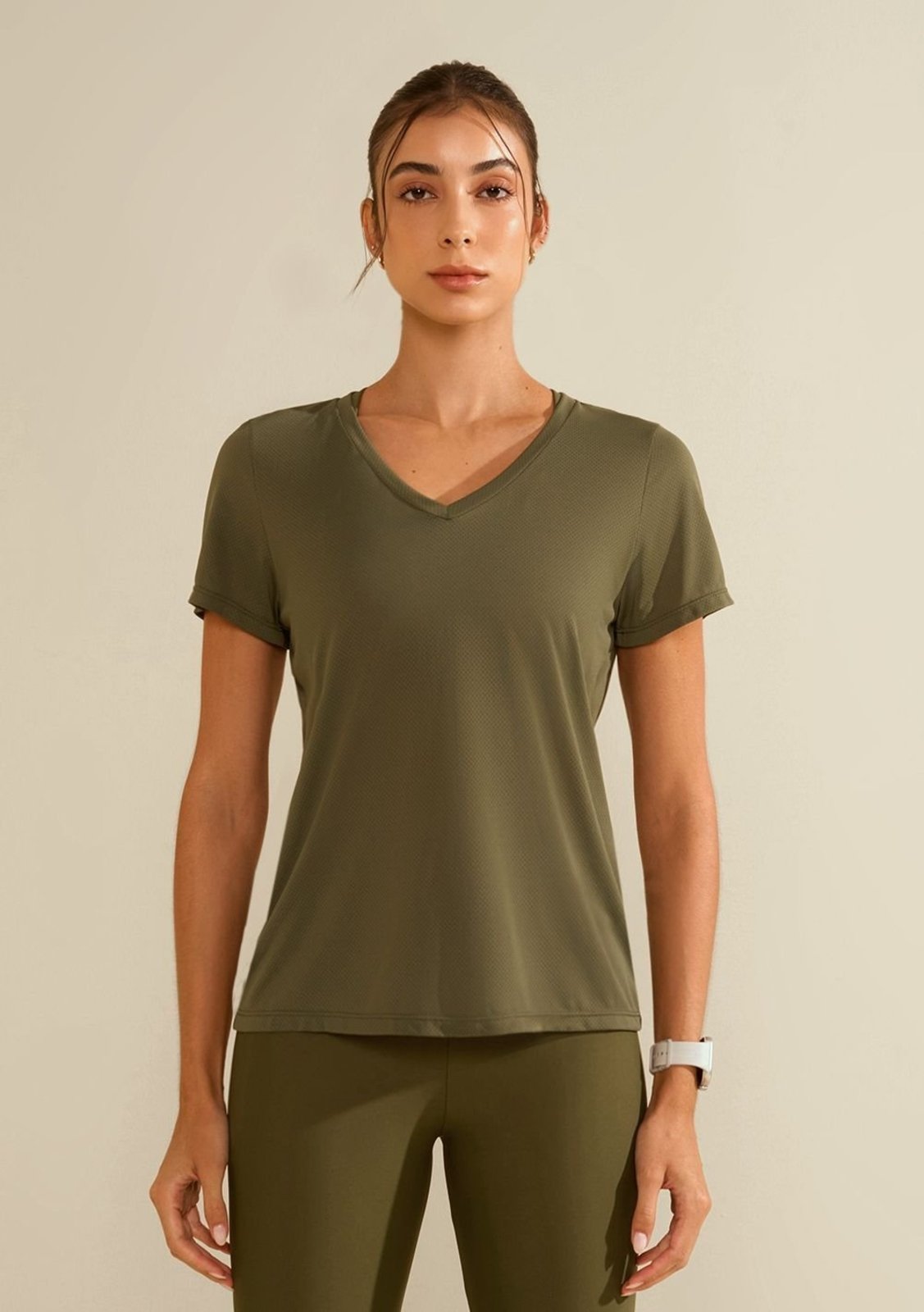 Camiseta Morena Rosa Solta Decote V Manga Curta Padrão - Verde