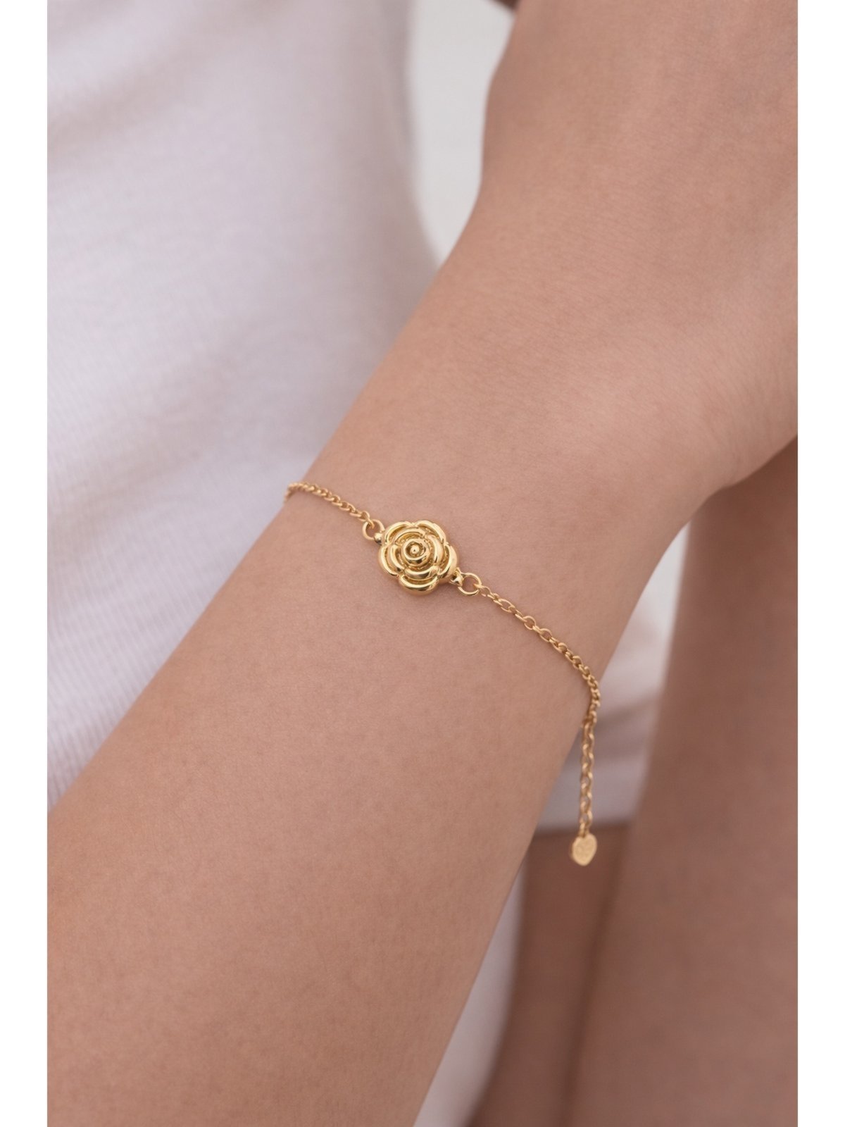 Vista 3 Pulseira Flor Lisa Banhada a Ouro 18k Alexandra Michelassi Semijoias dourado