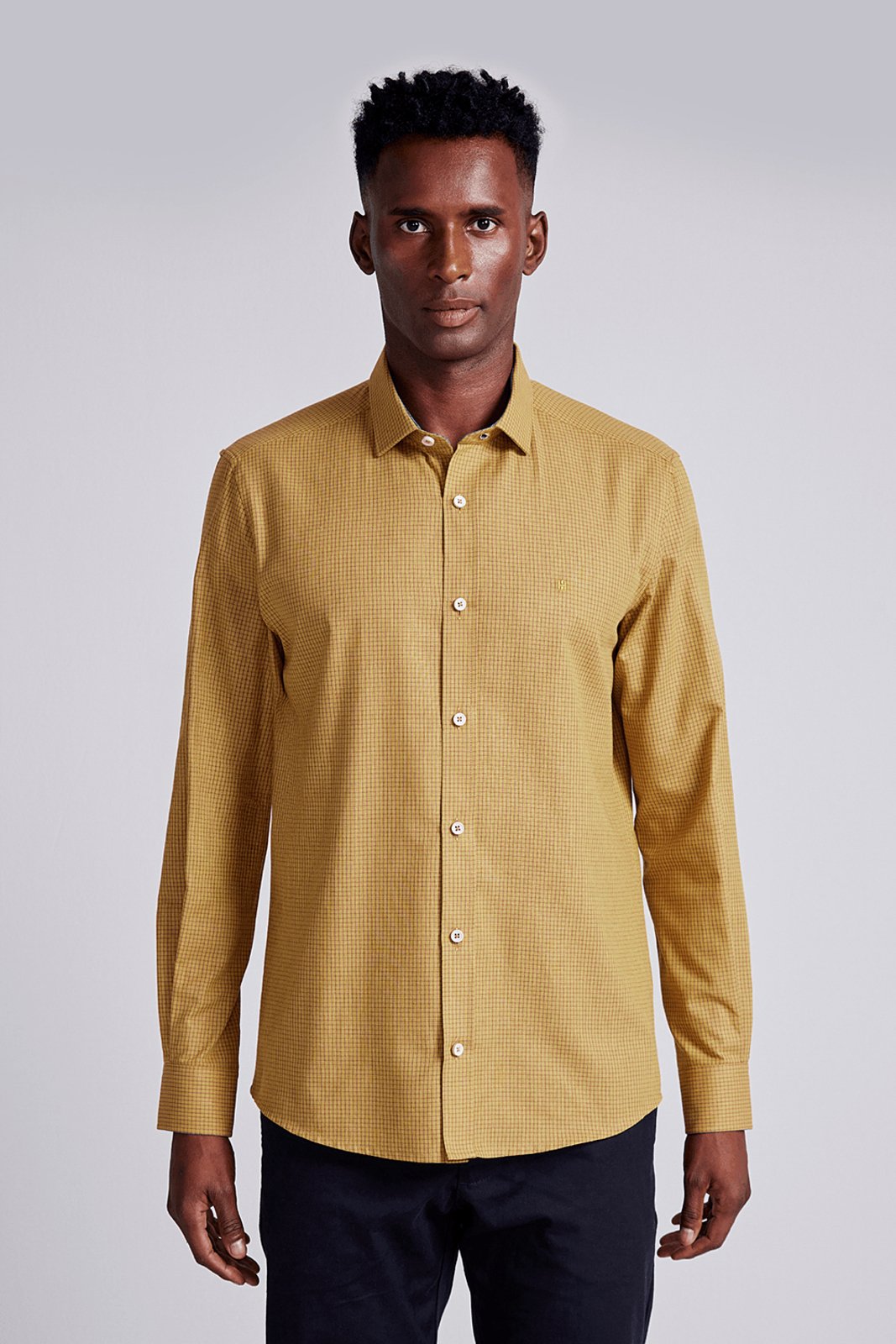 HIGHSTIL Camisa Comfort Listrada – Amarelo Mostrada