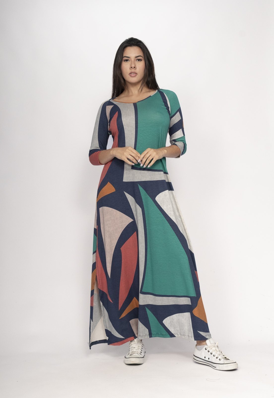 Vista 3 Vestido Amazonia Vital Boyrá Longo Malha Detalhe Manga Geometrias do Tempo Amazonia Vital estampado