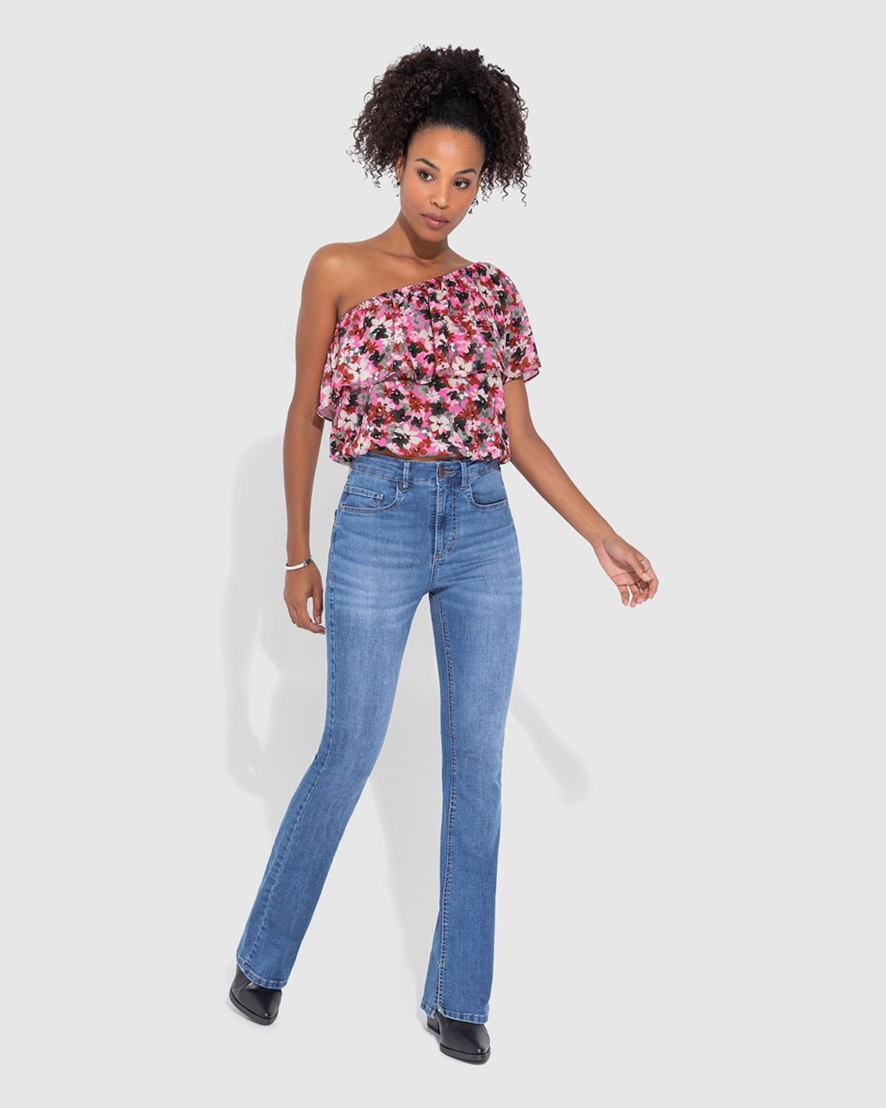 Blusa Feminina Floral Decote Ombro Só Em Viscose – ENFIM