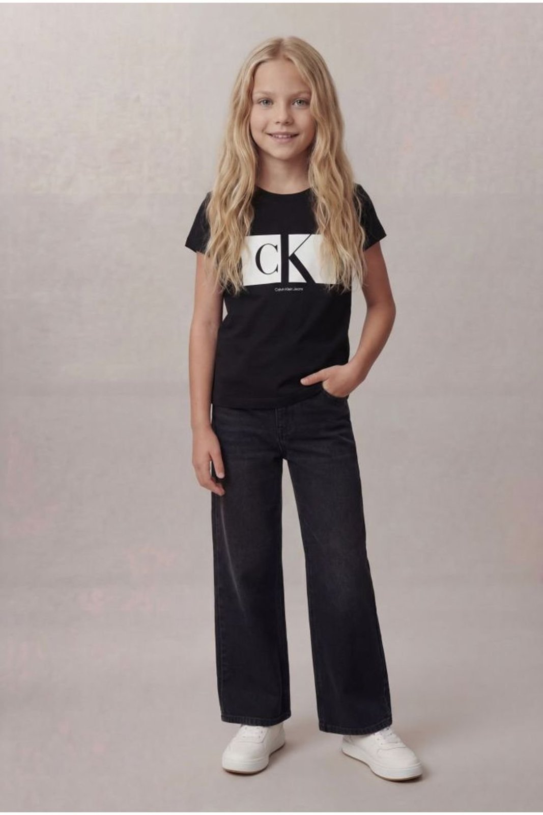 Infantil - Camiseta Malha Calvin Klein Jeans Girl Re Issue Vazado - Preto