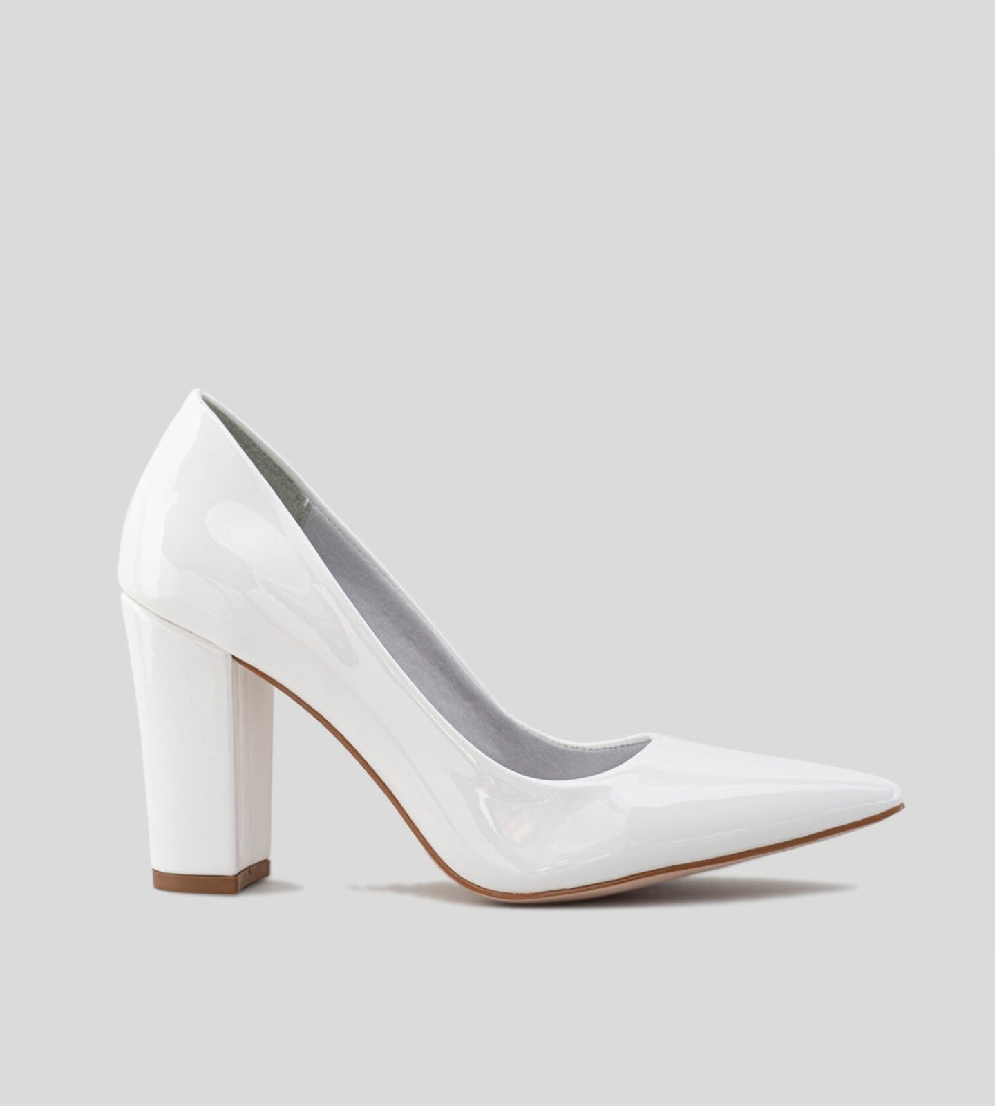 Scarpin Noiva CBK Salto Alto Grosso Verniz Branco