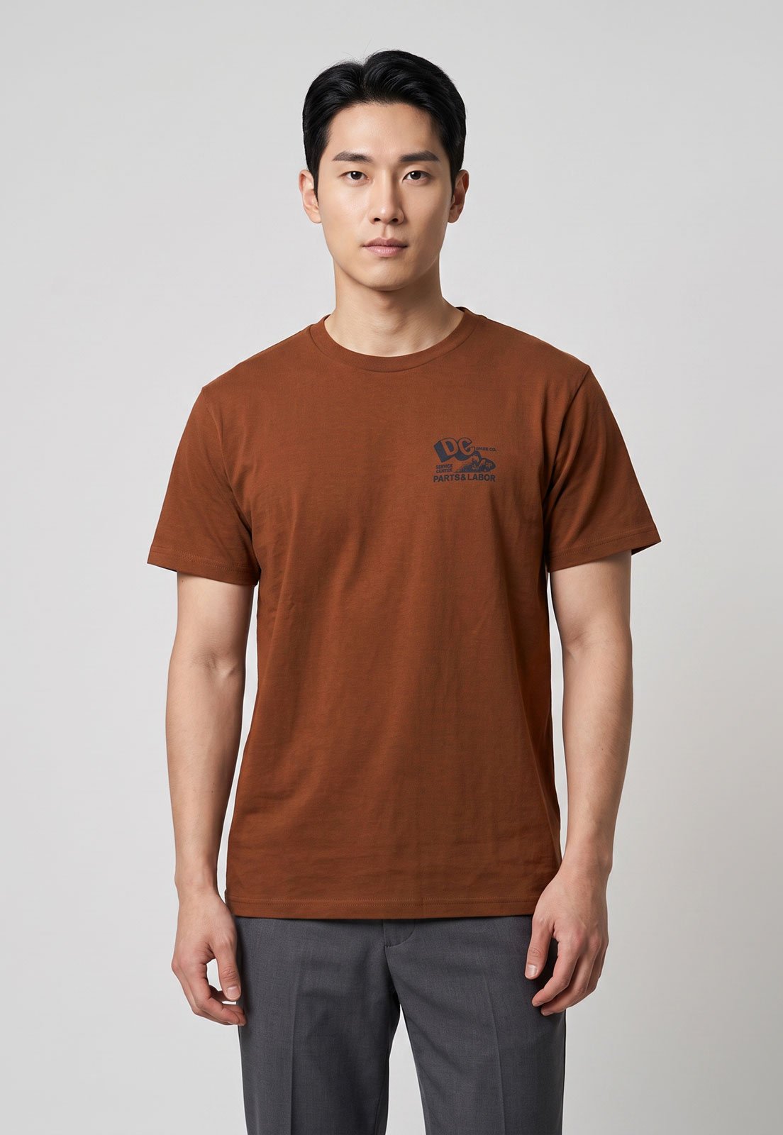 Camiseta Masculina DC Shoes Parts Dep Marrom