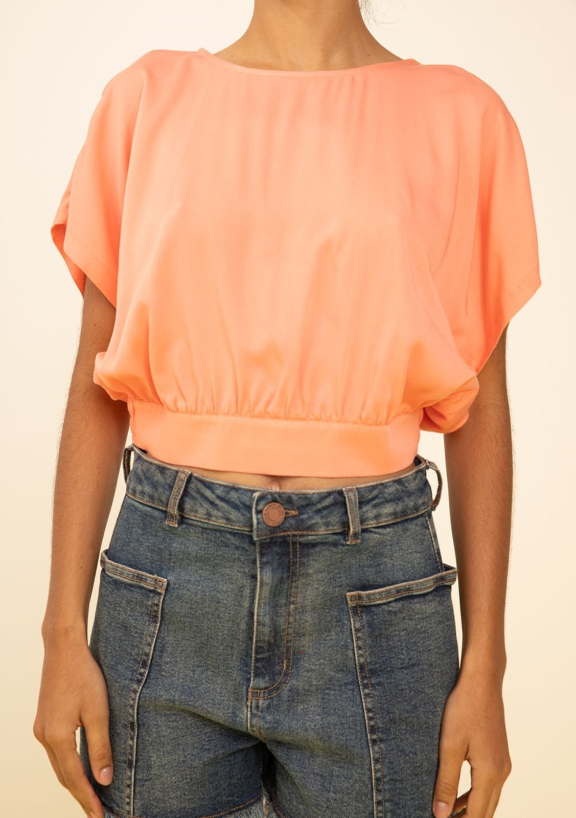 Blusa Zinco Ajustada Decote Careca Manga Curta Cropped Laranja