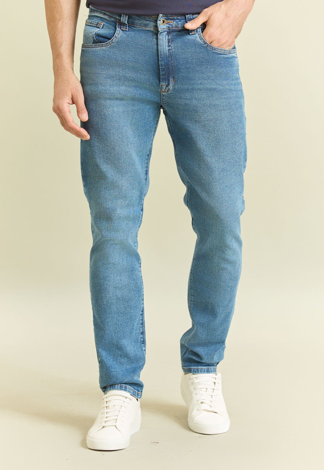 Calça Jeans com Elastano Slim Fit Masculina Lavagem Media Dialogo