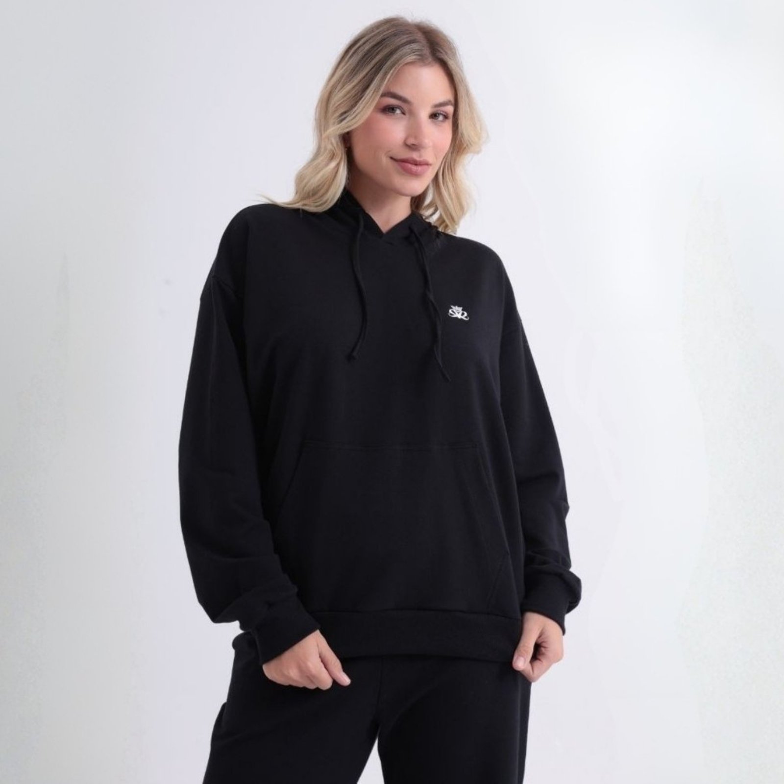 Blusa Canguru Bordado Com Capuz Feminino Revanche Suriname