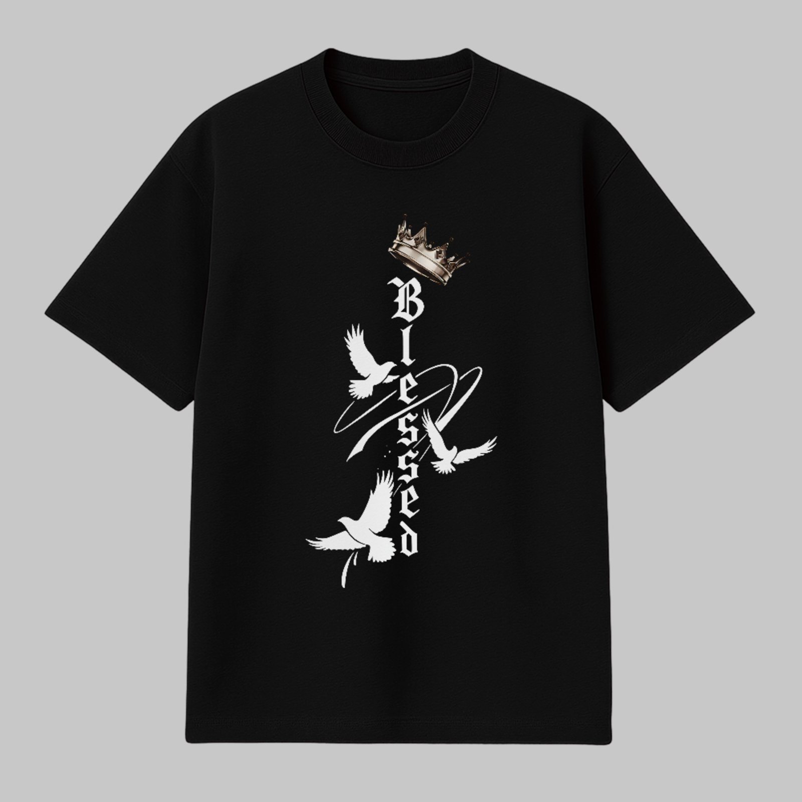 Camiseta Básica Blessed Coroa Pombas Fé Cristã Style Preto