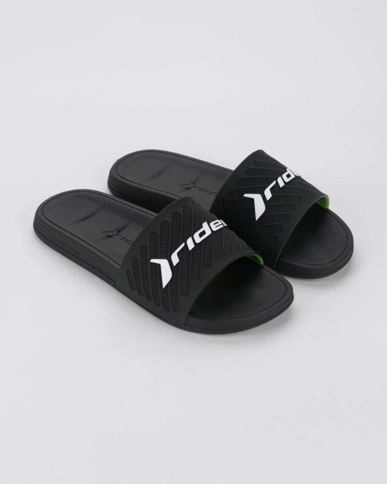 Chinelo Slide Rider Free II. Preto
