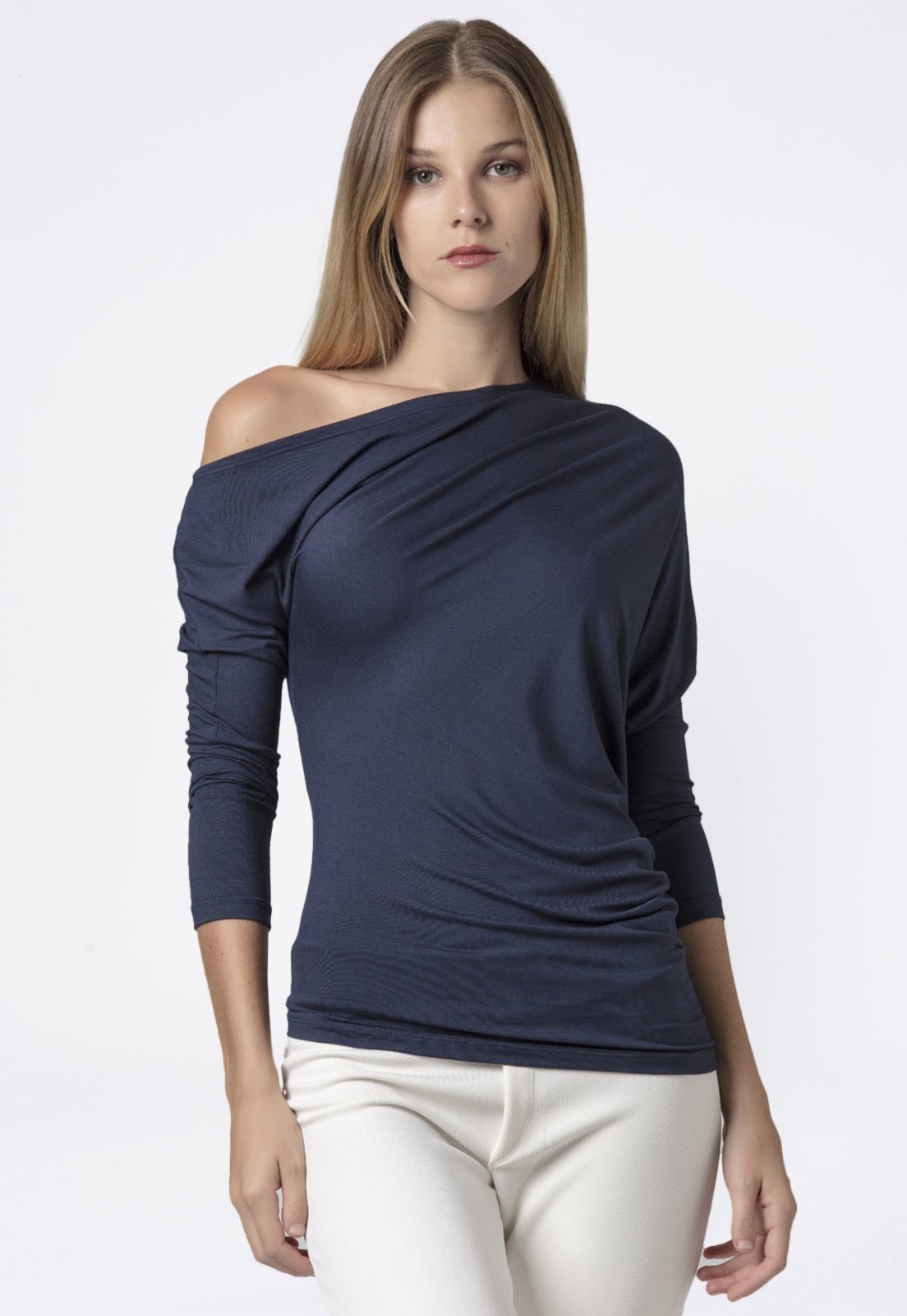 Blusa Assimétrica Amazonia Vital Malha Azul Marinho