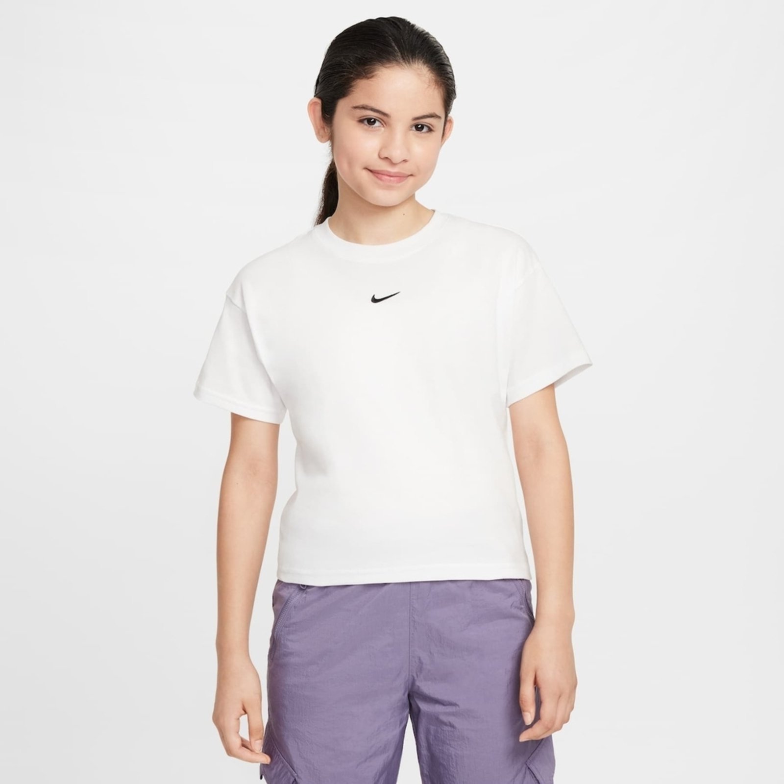 Infantil - Camiseta Nike Sportswear Essentials