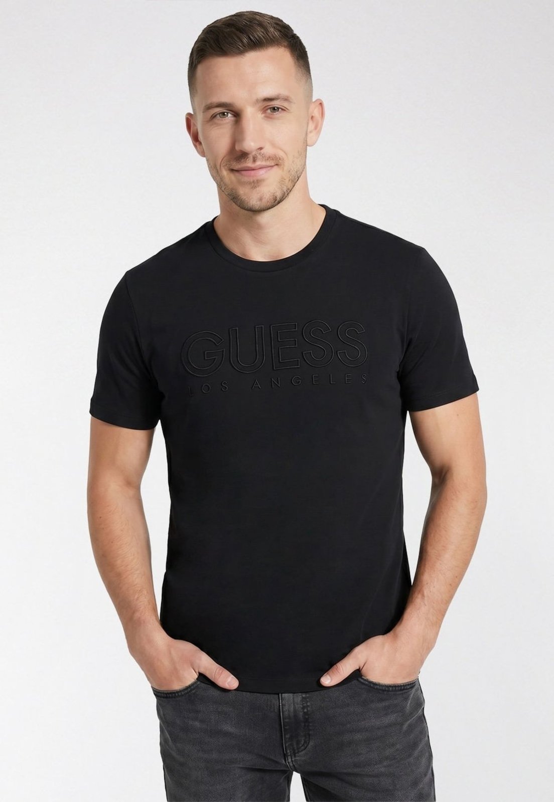 Camiseta Guess Logo Bordado Preto