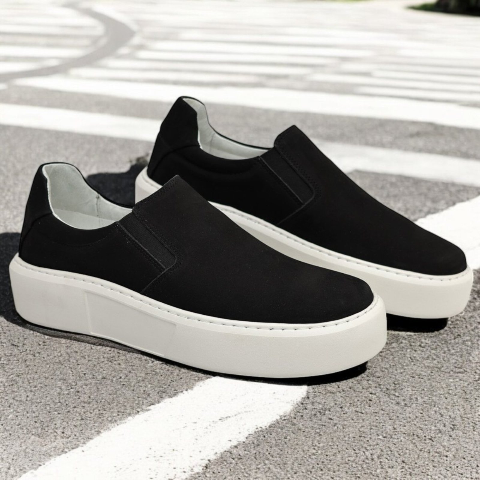 Sapato Slip on Masculino Sola Alta Mr Light Couro Legítimo Nobuck Preto