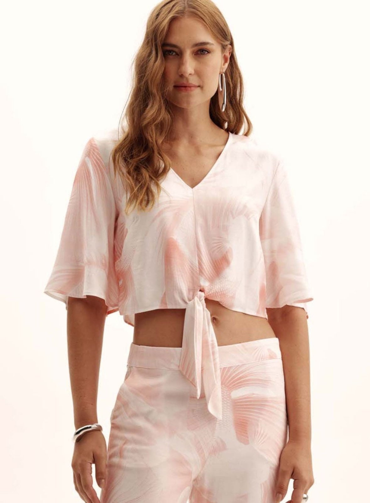 Blusa Triton Estampada Fish Flower Off White