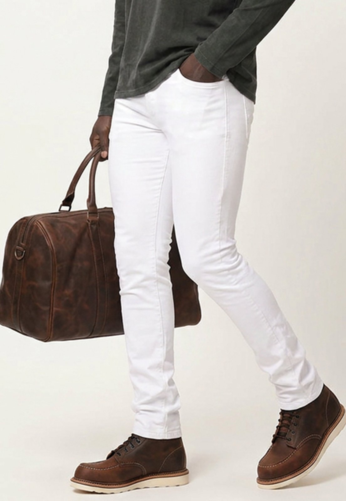Calça Masculina Slim Branca em Sarja Premium com Elastano Branco