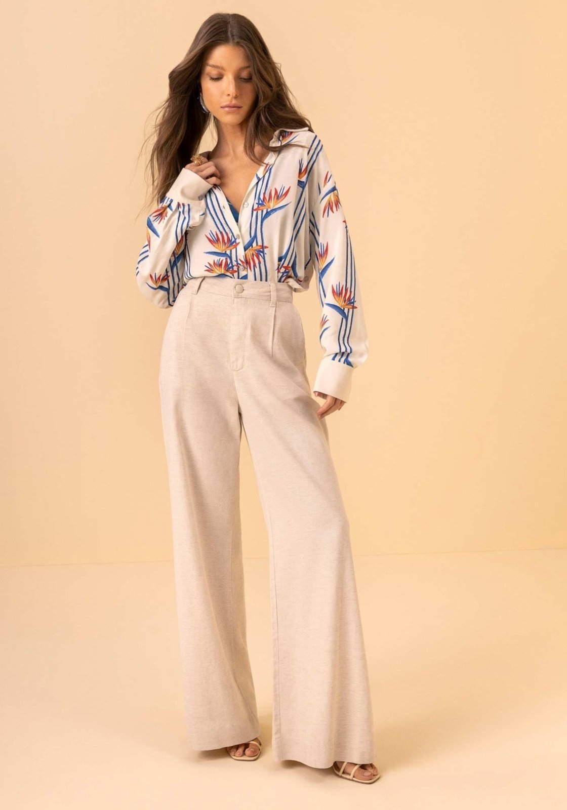 Calça Pantalona De Cintura Alta Em Sarja E Linho