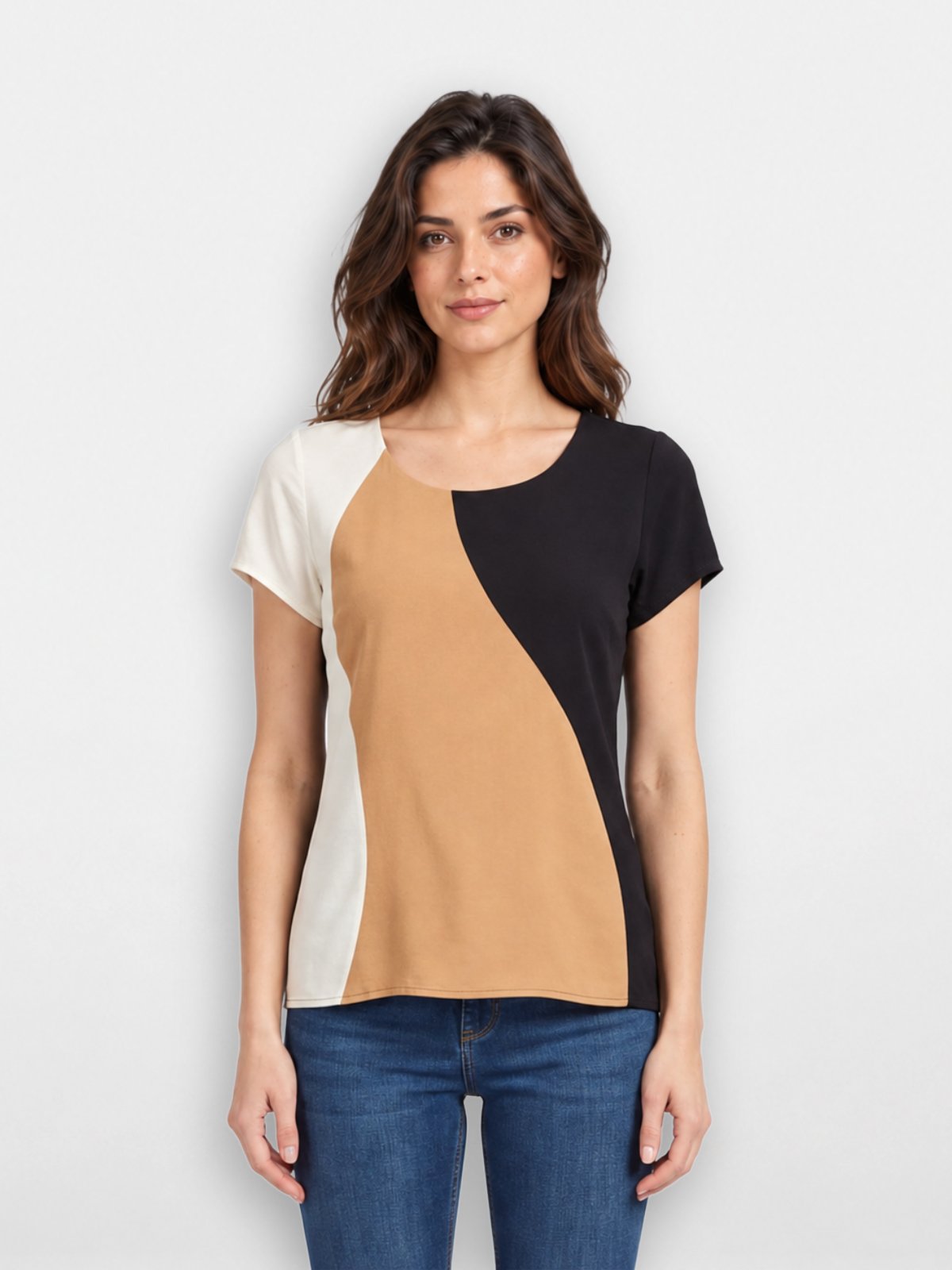 Blusa Feminina Pompier Fluir Tricolor em Viscose Manga Curta Bege e Preto