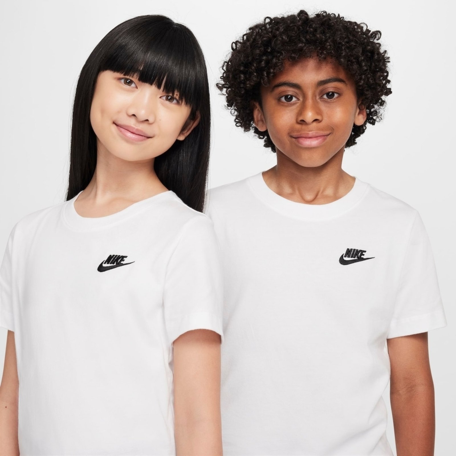 Infantil - Camiseta Nike Sportswear Futura